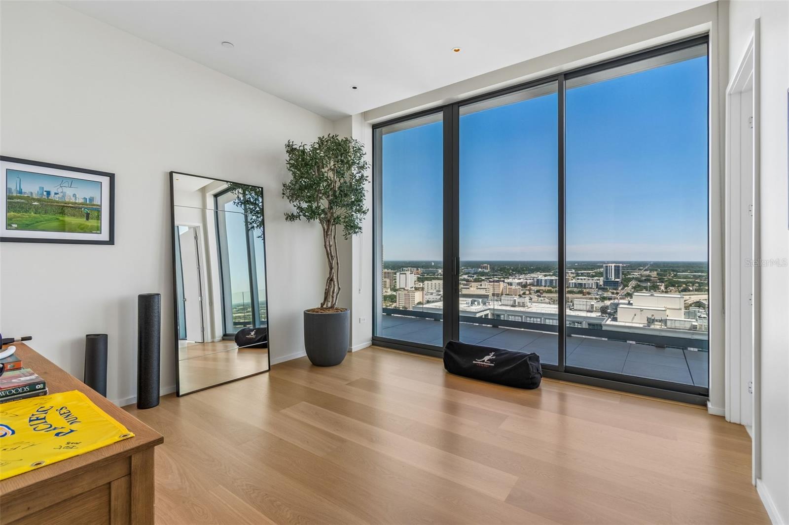 Image 36 of 88 For 1000 Water Street 2501