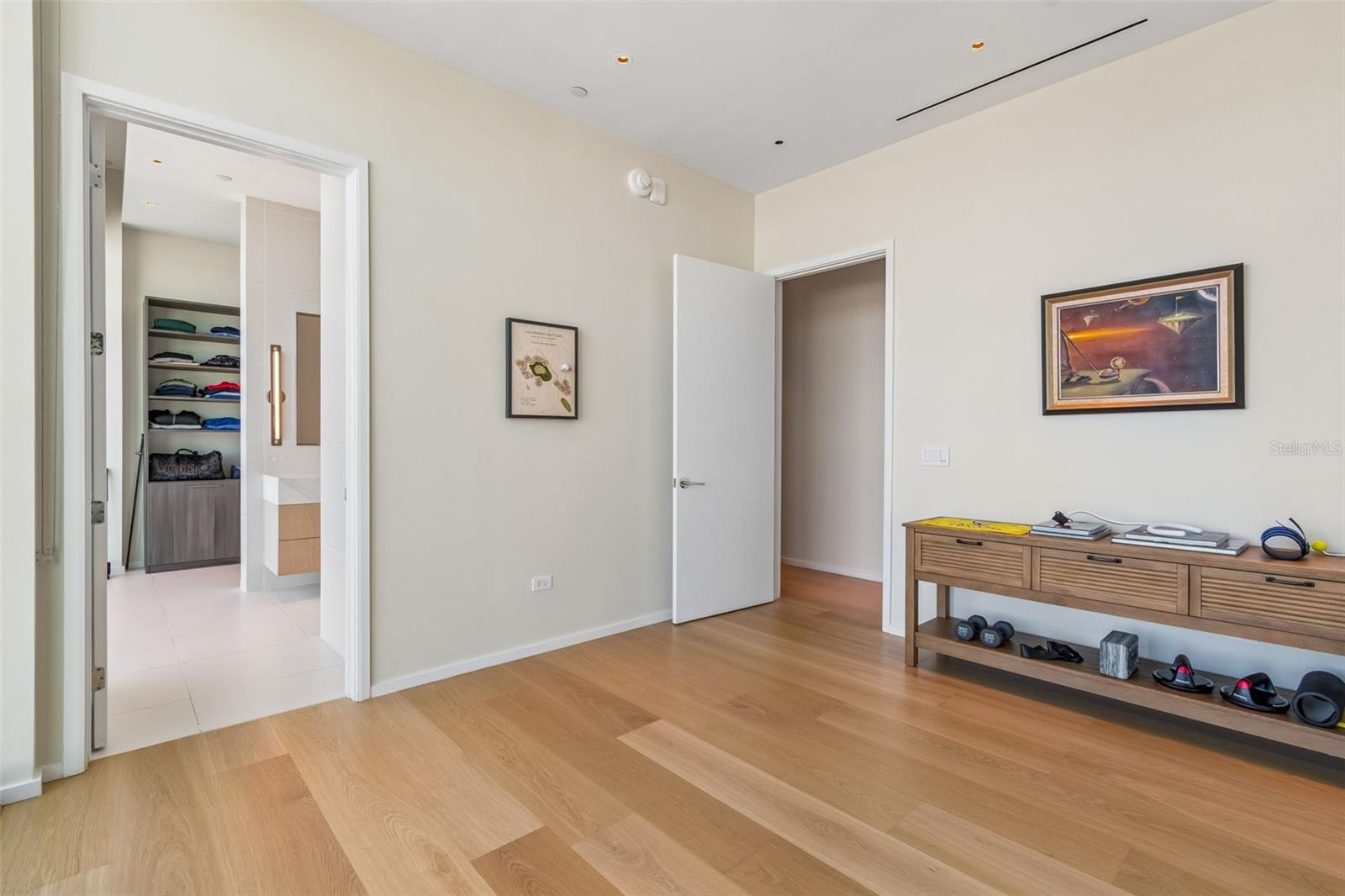 Image 38 of 88 For 1000 Water Street 2501
