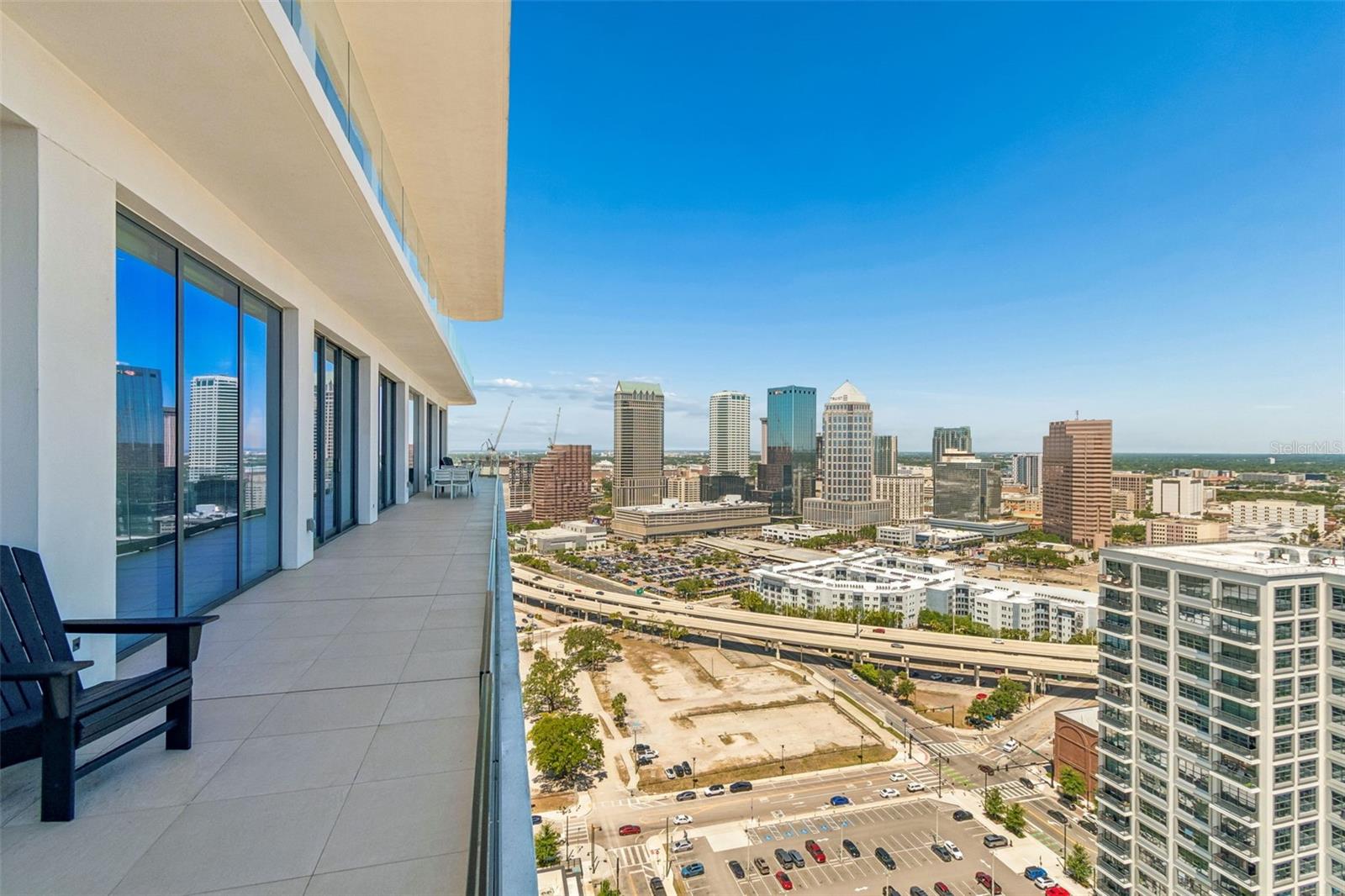 Image 62 of 88 For 1000 Water Street 2501