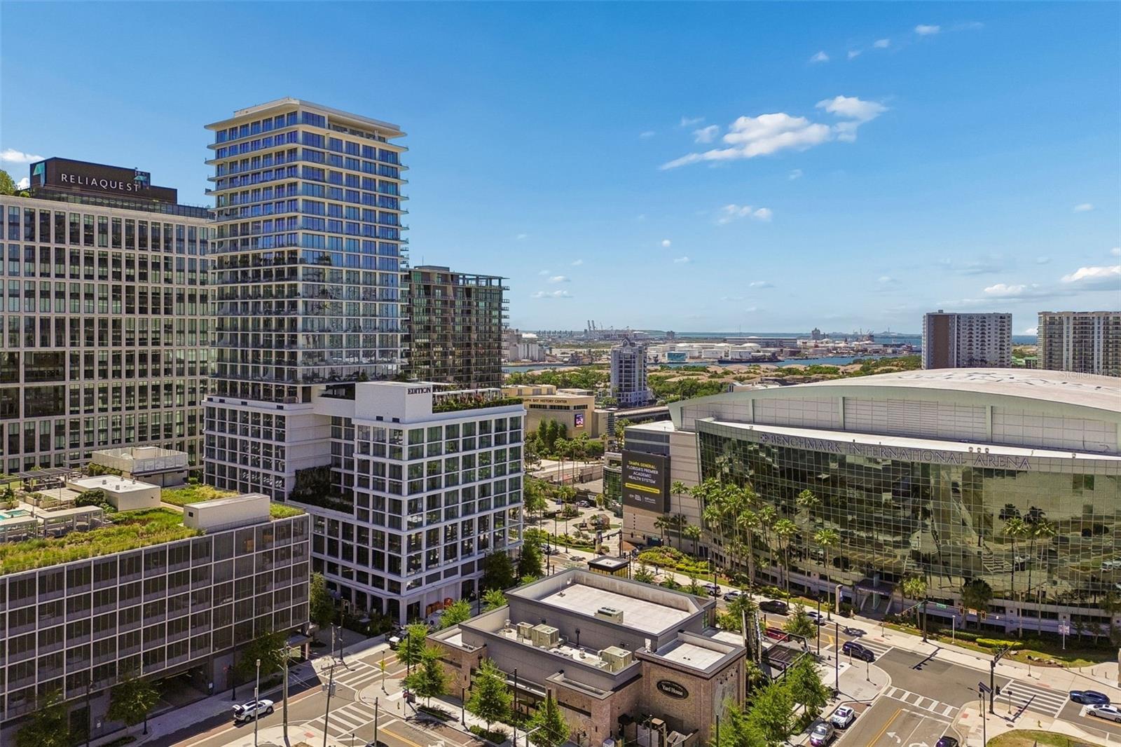 Image 79 of 88 For 1000 Water Street 2501