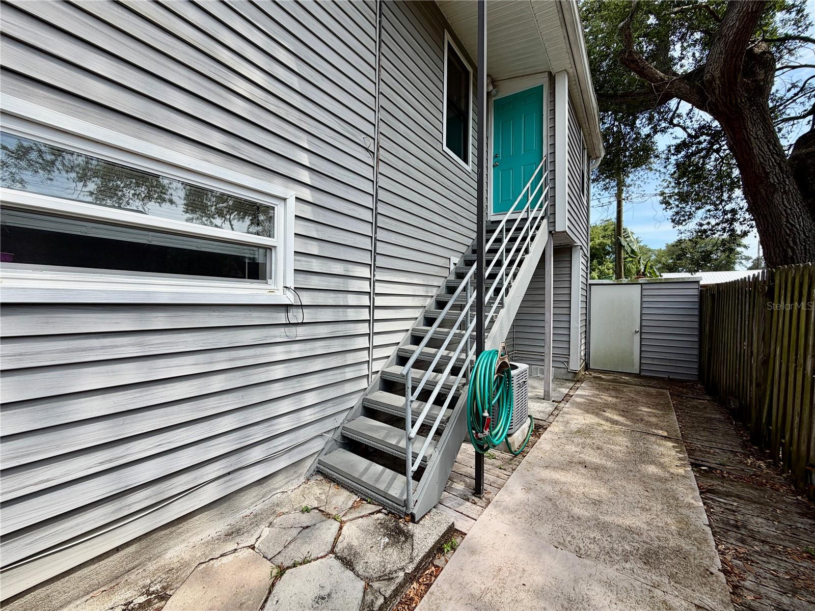Image 3 of 18 For 5050 2nd Avenue N Upper