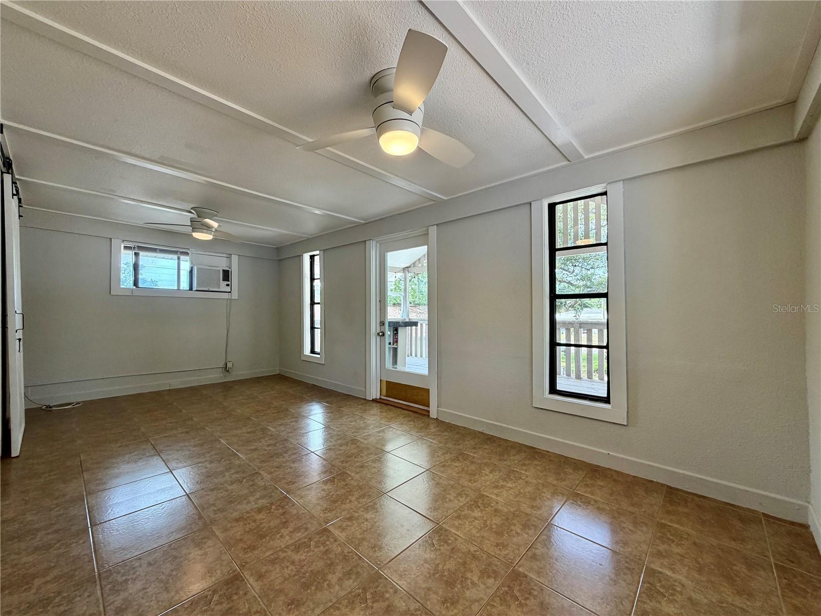 Image 6 of 18 For 5050 2nd Avenue N Upper