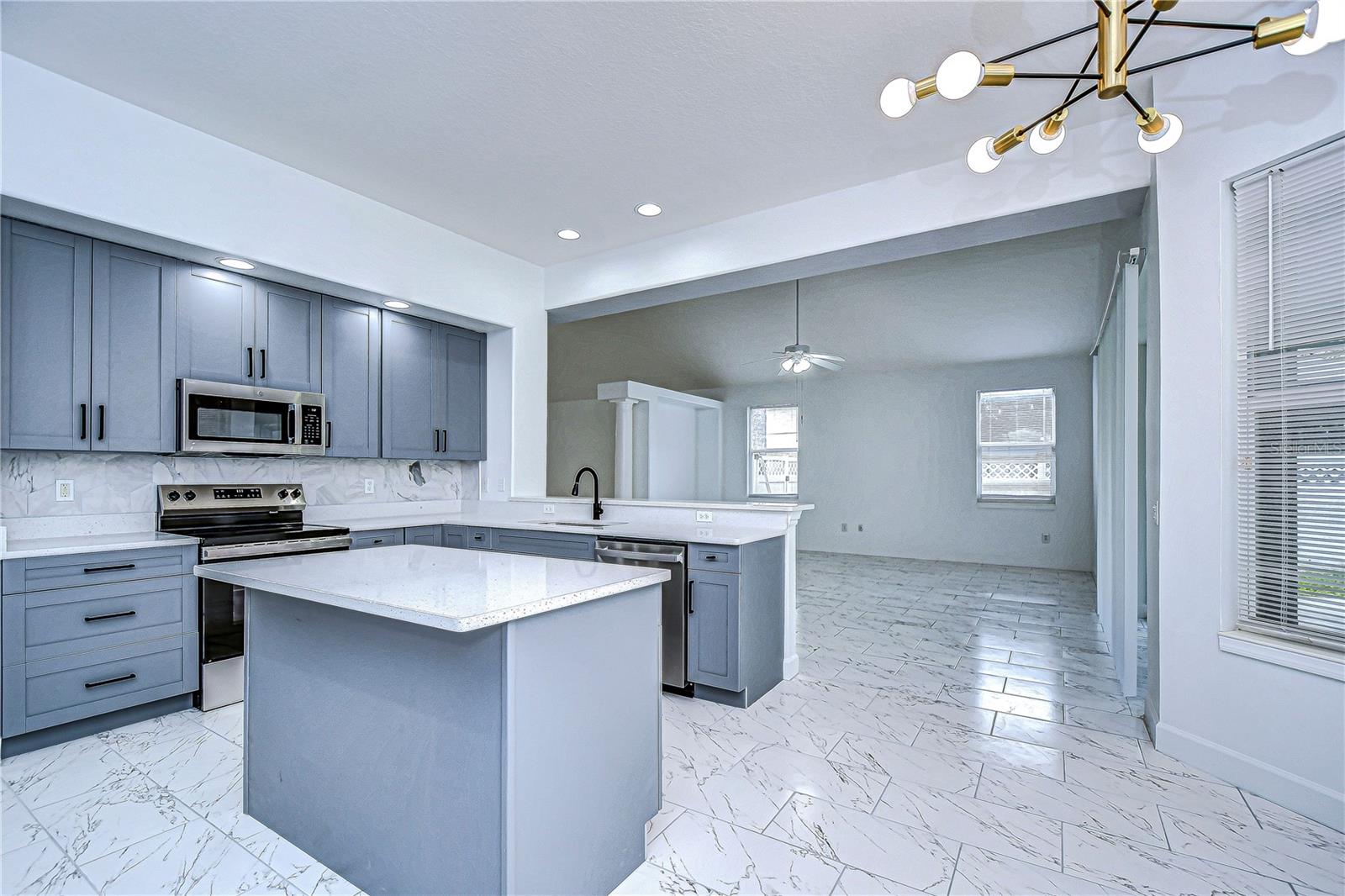 Image 23 of 67 For 5103 Ashcrest Court