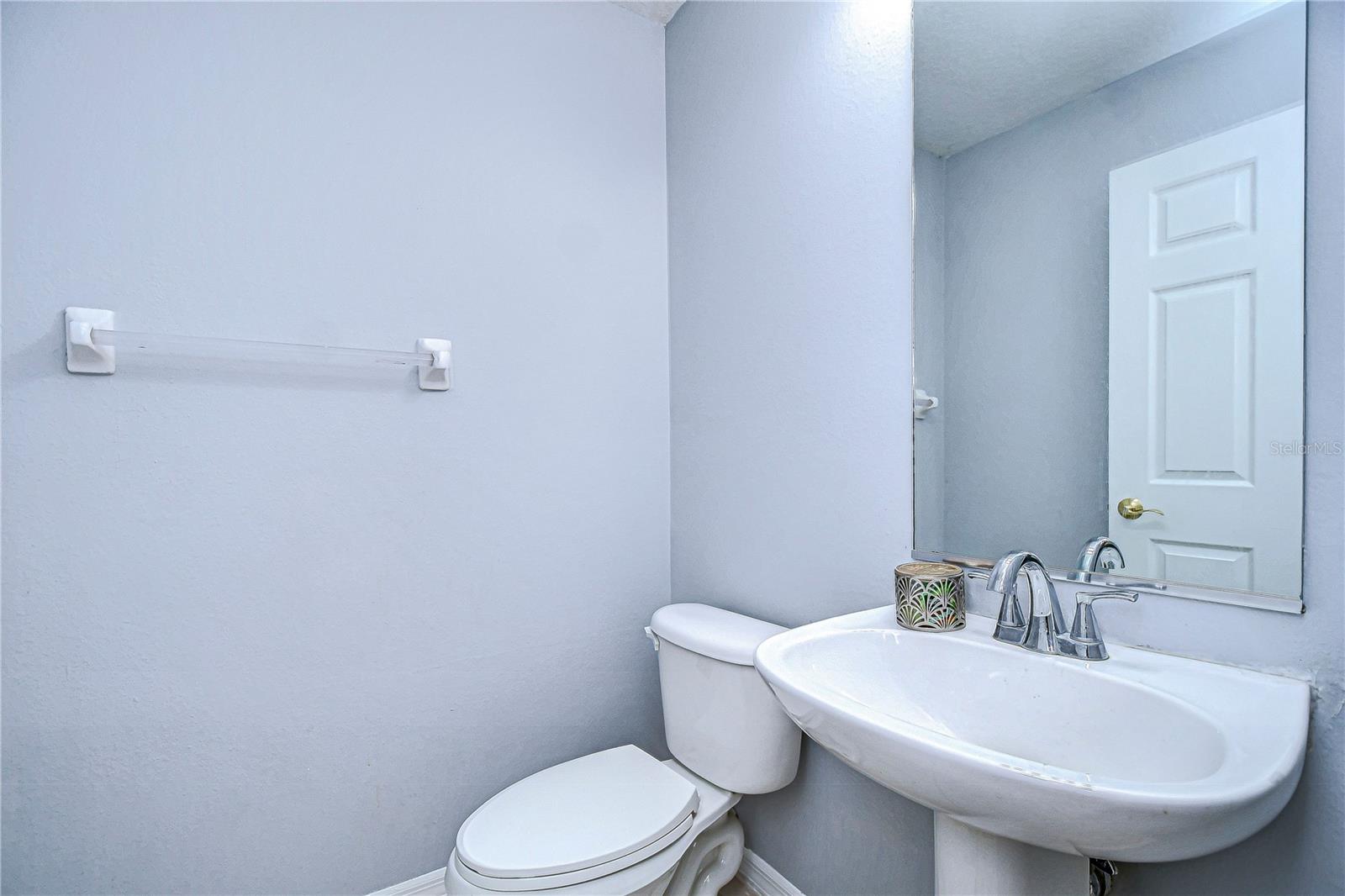 Image 27 of 67 For 5103 Ashcrest Court