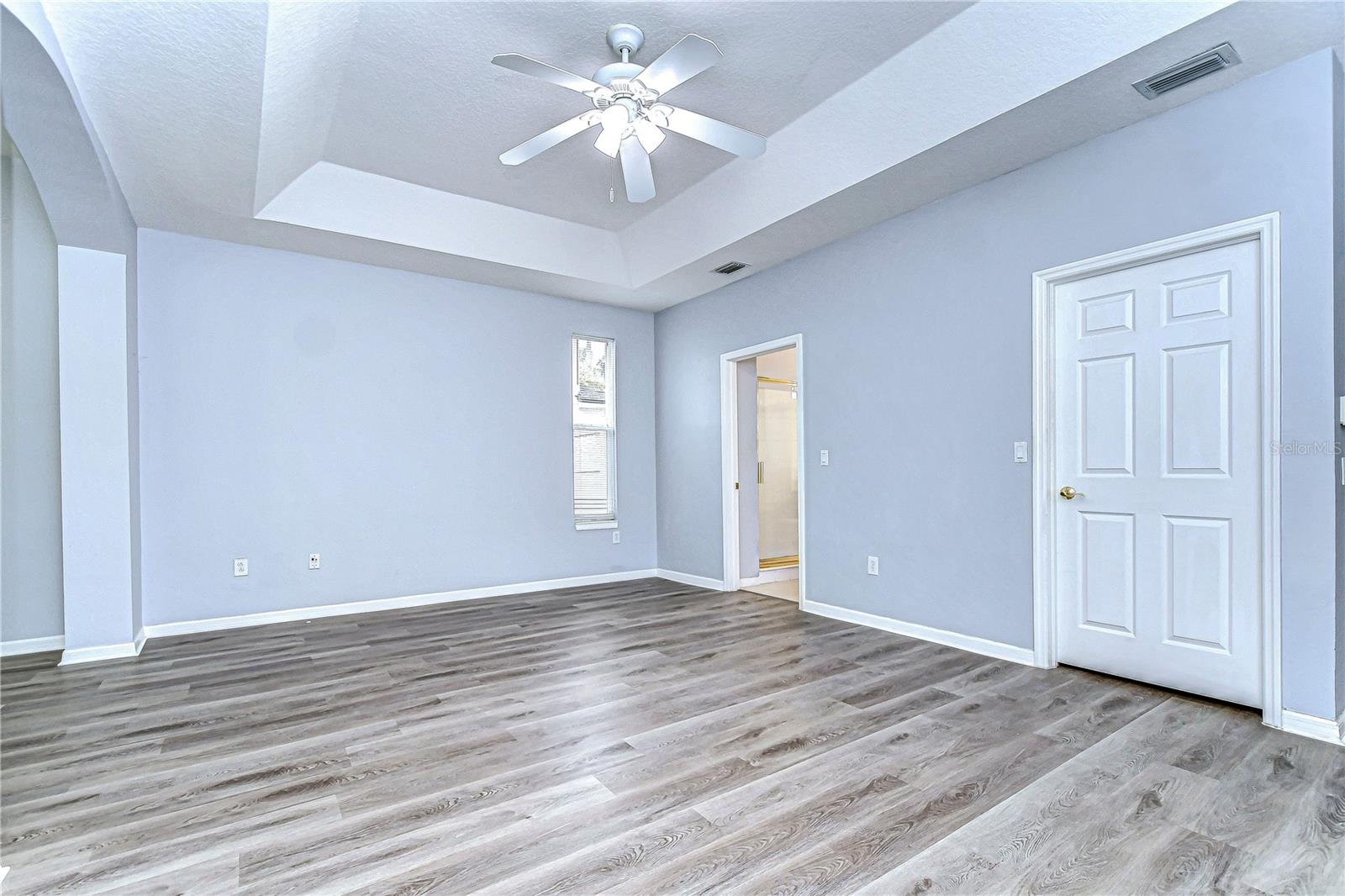 Image 29 of 67 For 5103 Ashcrest Court