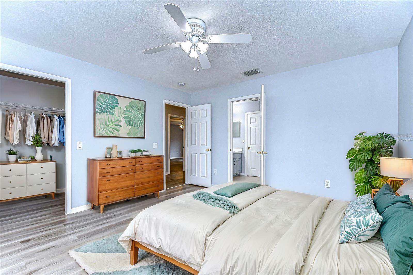 Image 38 of 67 For 5103 Ashcrest Court