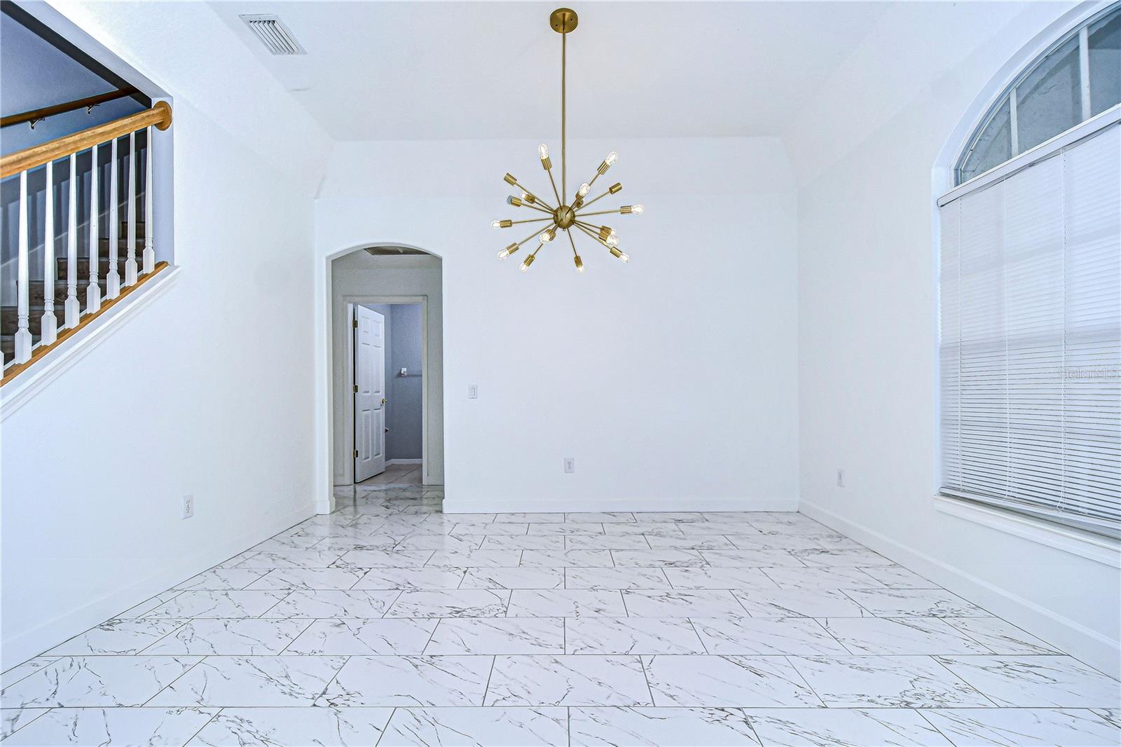 Image 4 of 67 For 5103 Ashcrest Court