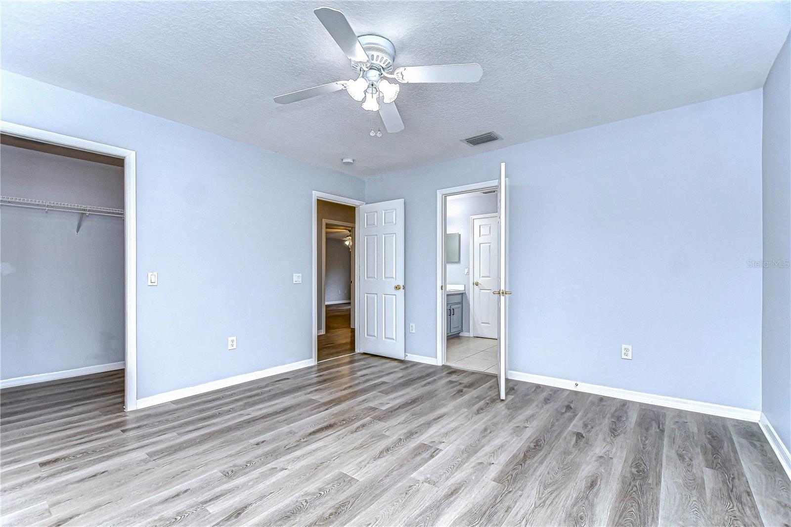 Image 43 of 67 For 5103 Ashcrest Court