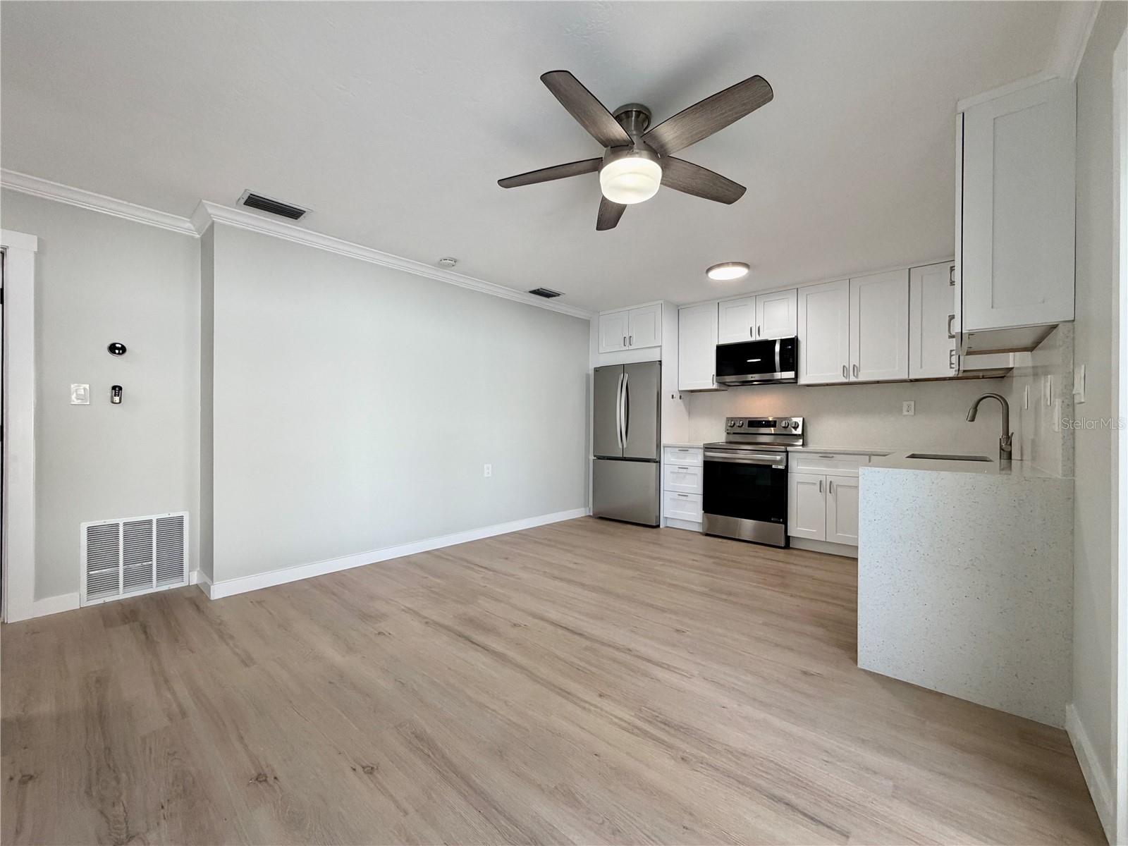 Image 2 of 19 For 13299 3rd Street E S