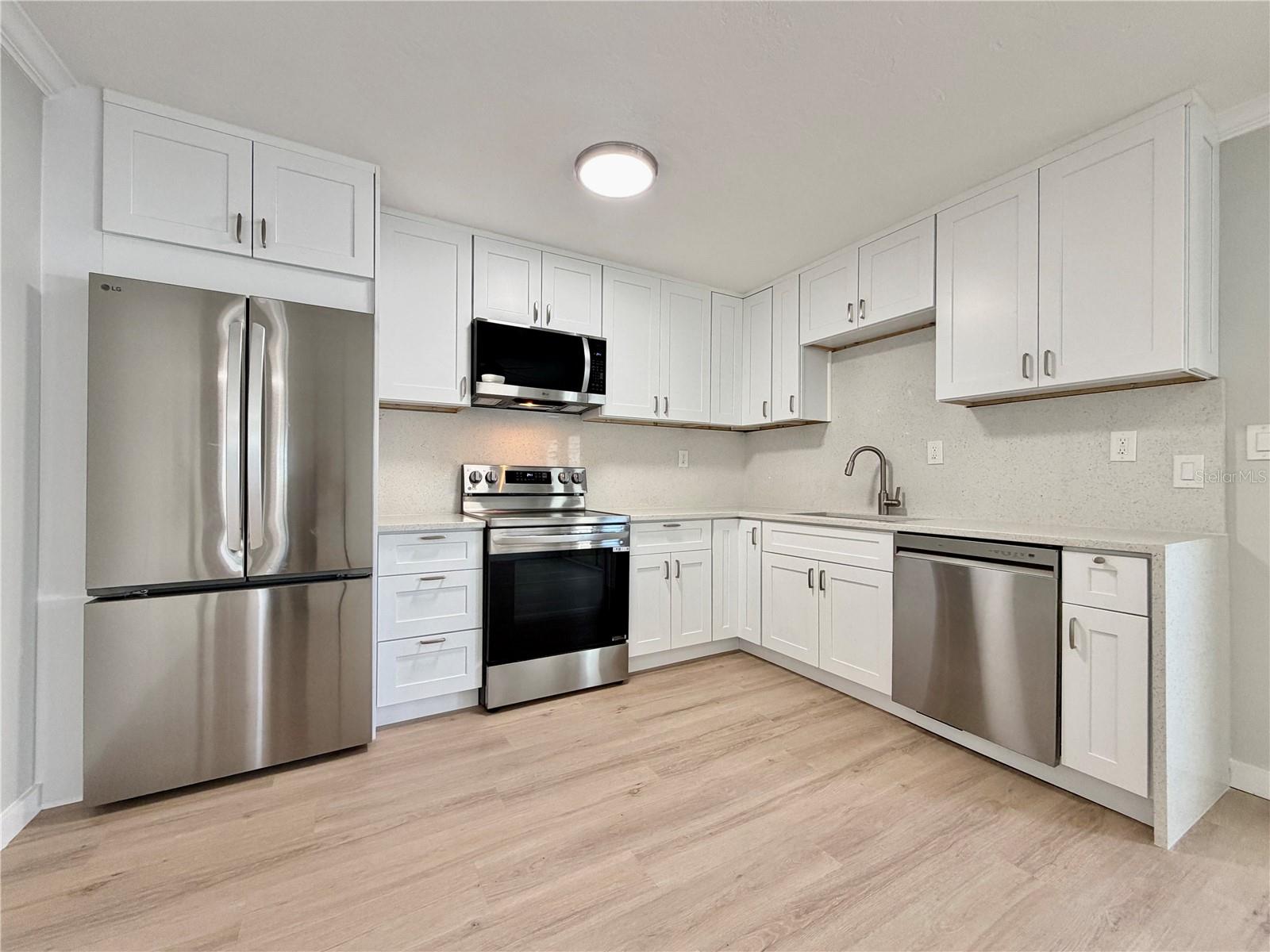 Image 5 of 19 For 13299 3rd Street E S