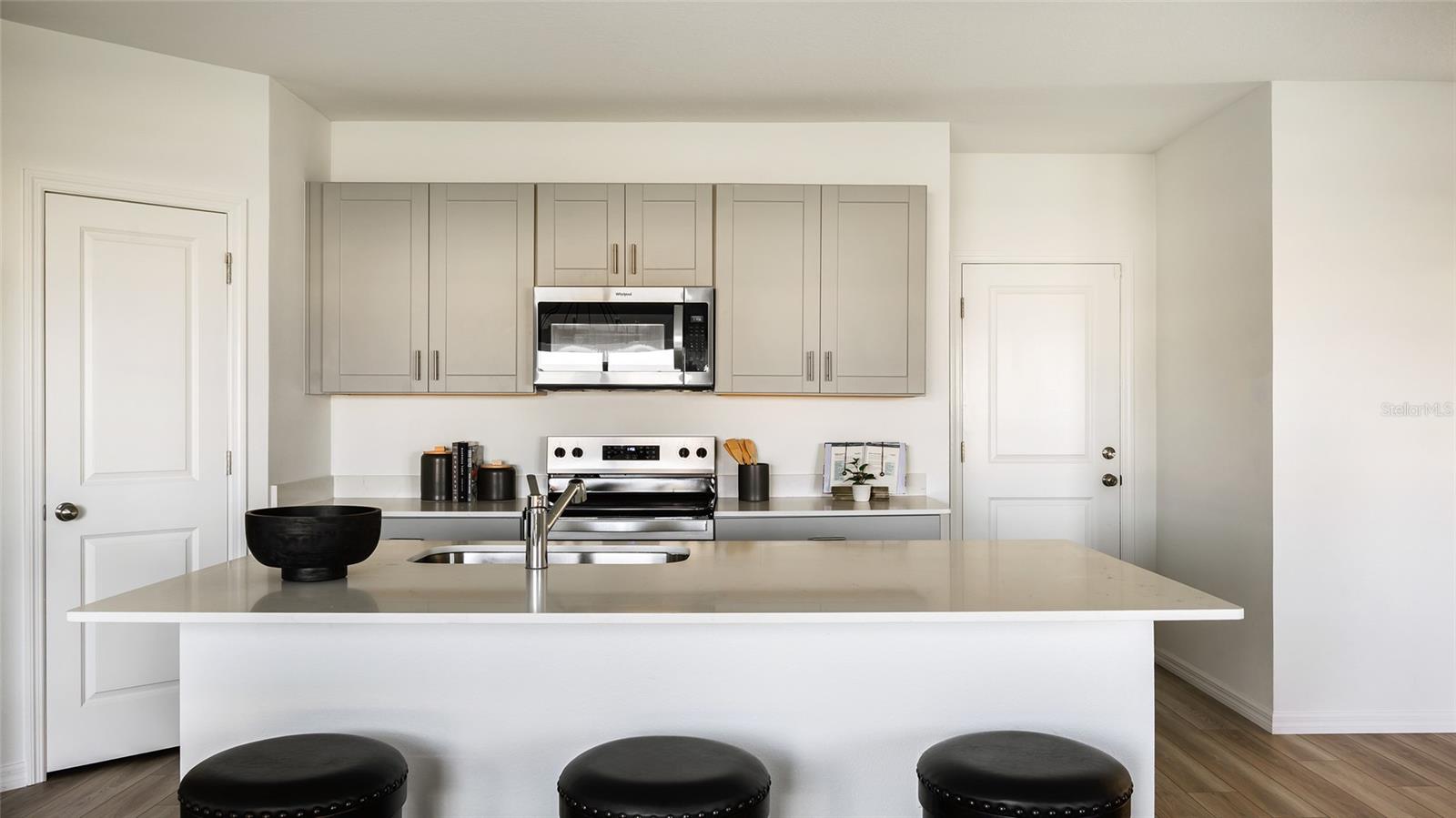 Image 9 of 21 For 5377 San Pietro Drive