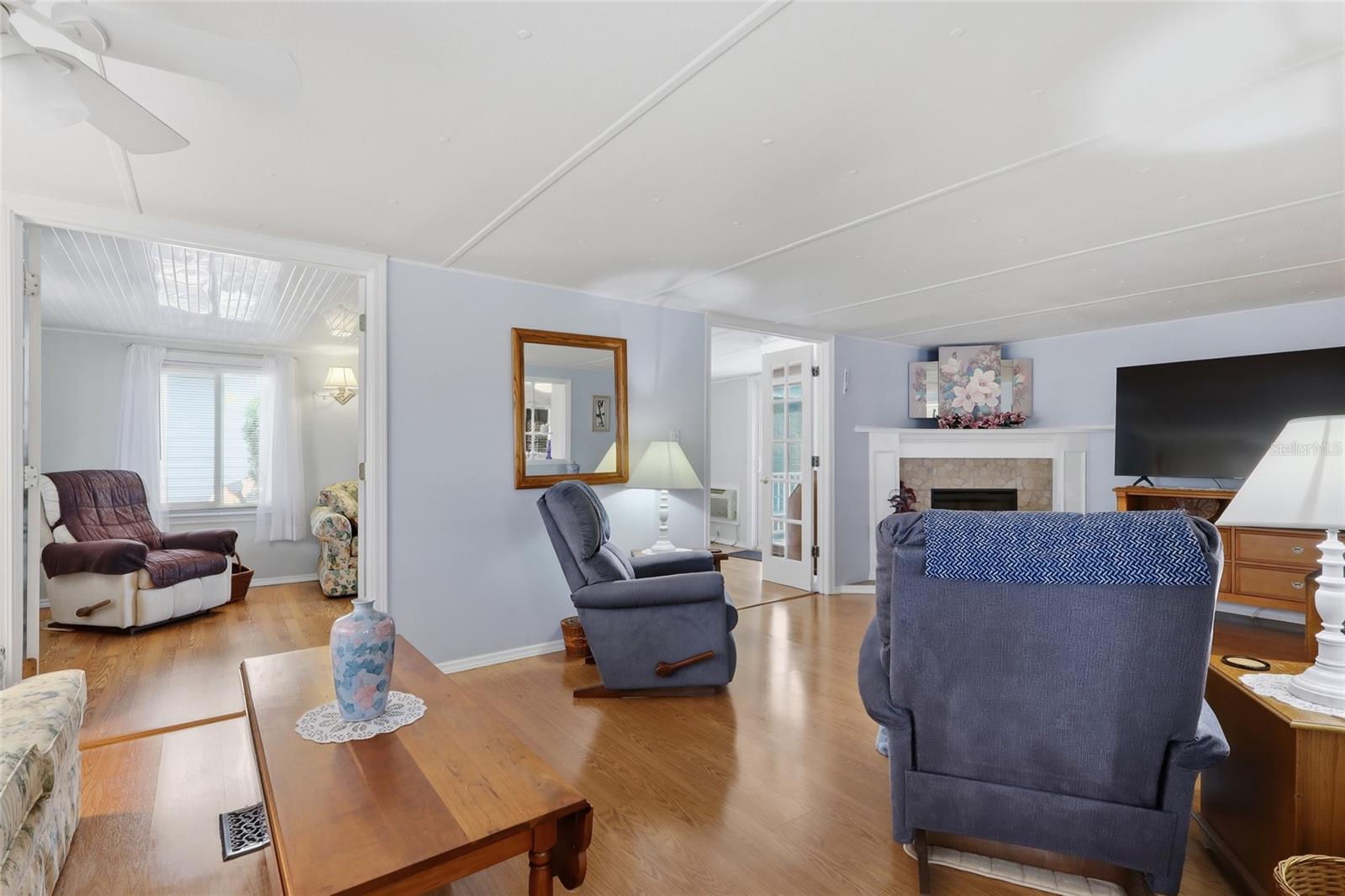Image 11 of 38 For 5244 Mohawk Street