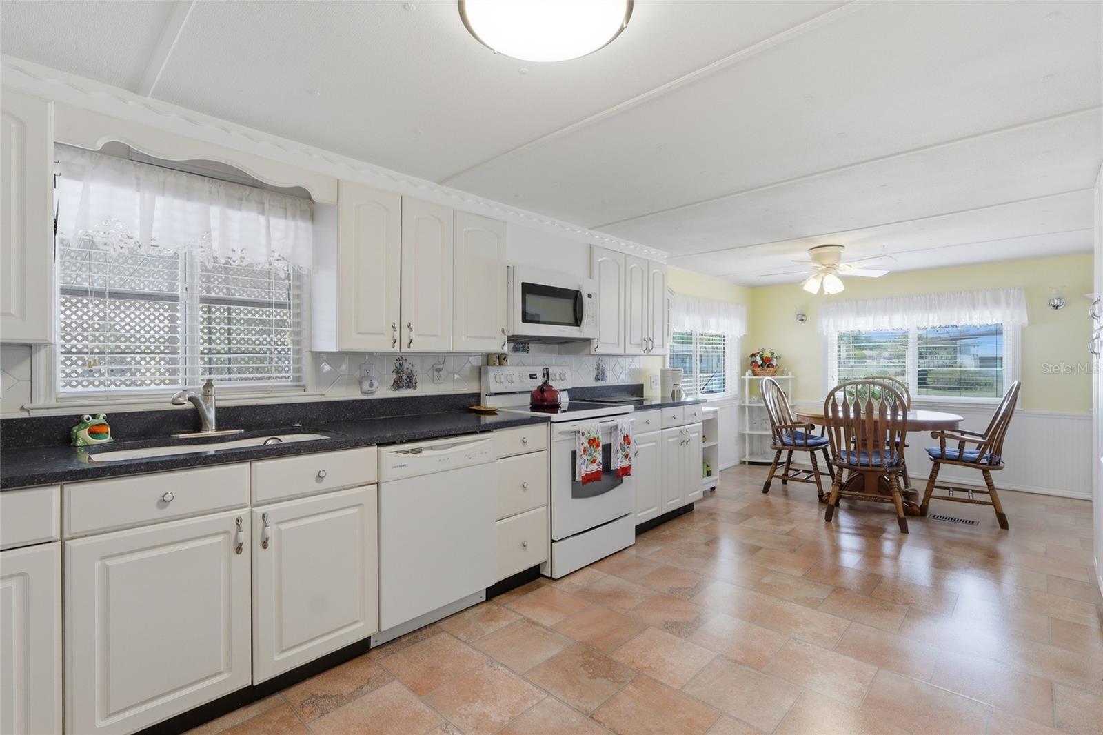 Image 13 of 38 For 5244 Mohawk Street