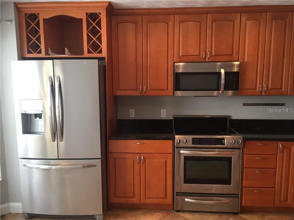 Image 6 of 21 For 5300 Bayshore Boulevard A5