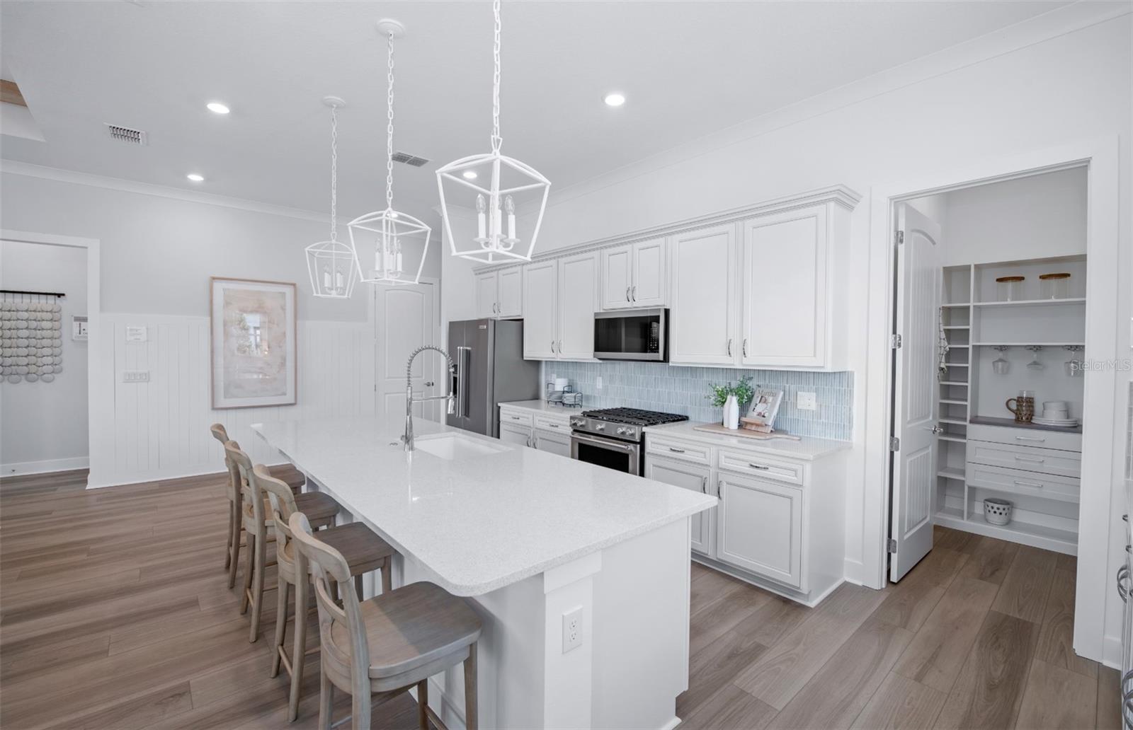 Image 4 of 14 For 11316 Clay Avenue