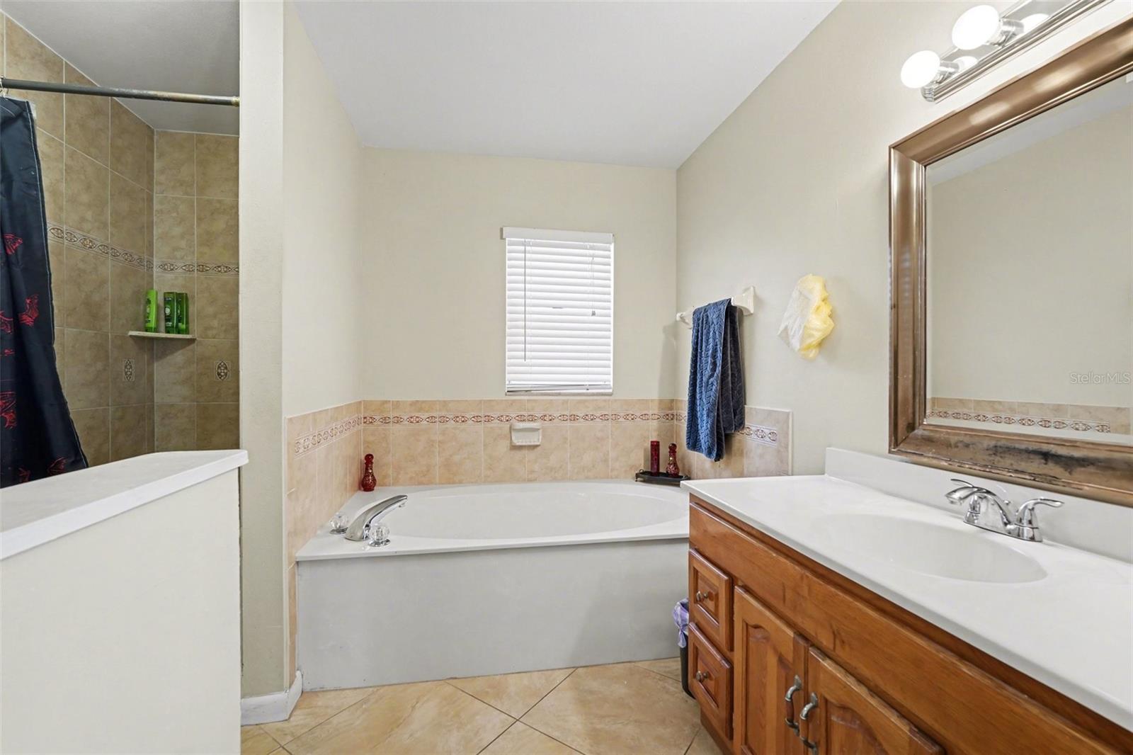 Image 19 of 49 For 412 Idlewild Avenue