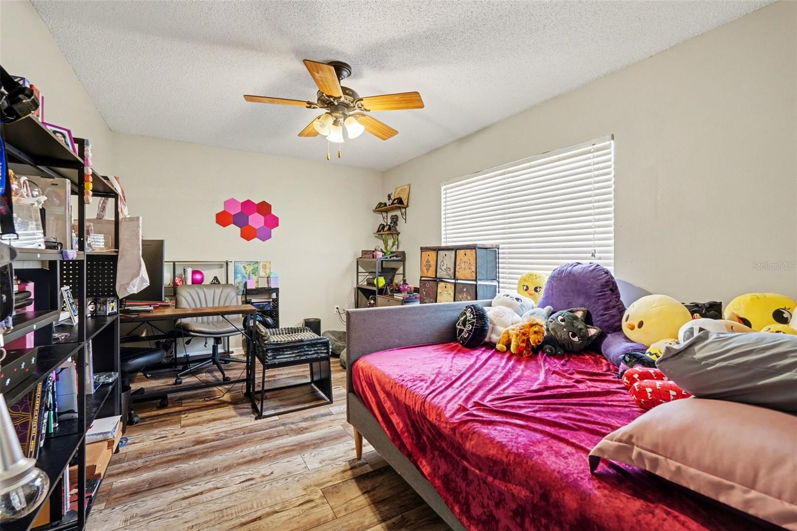 Image 22 of 49 For 412 Idlewild Avenue