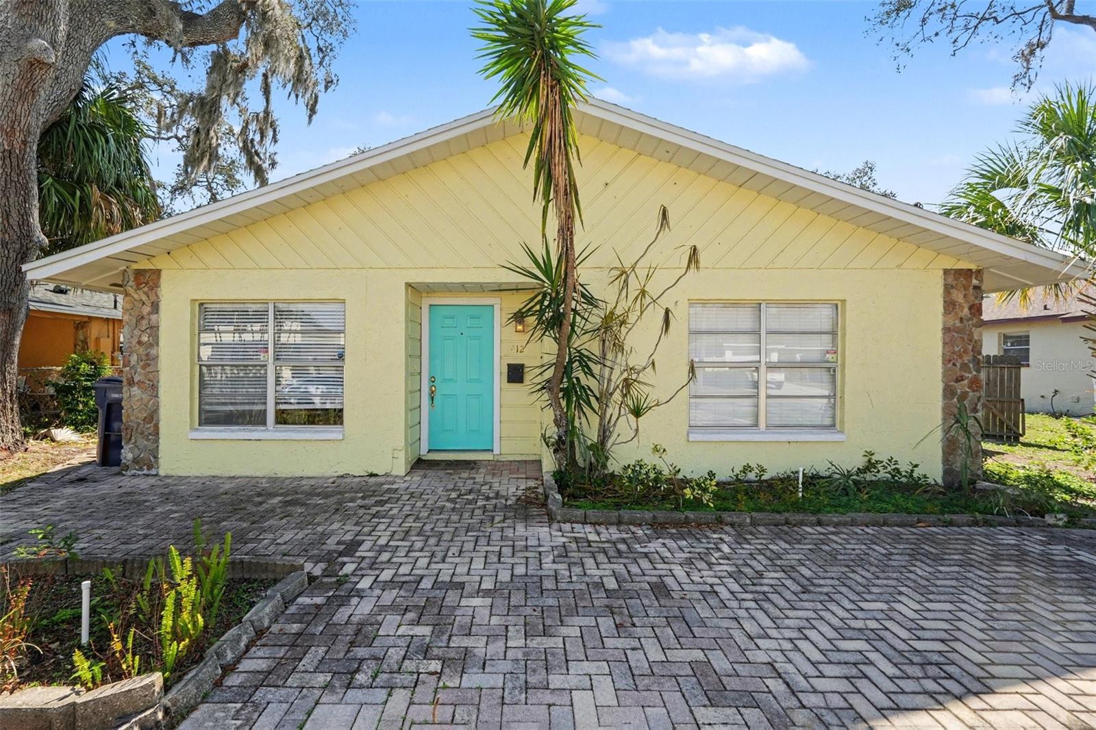 Image 3 of 49 For 412 Idlewild Avenue
