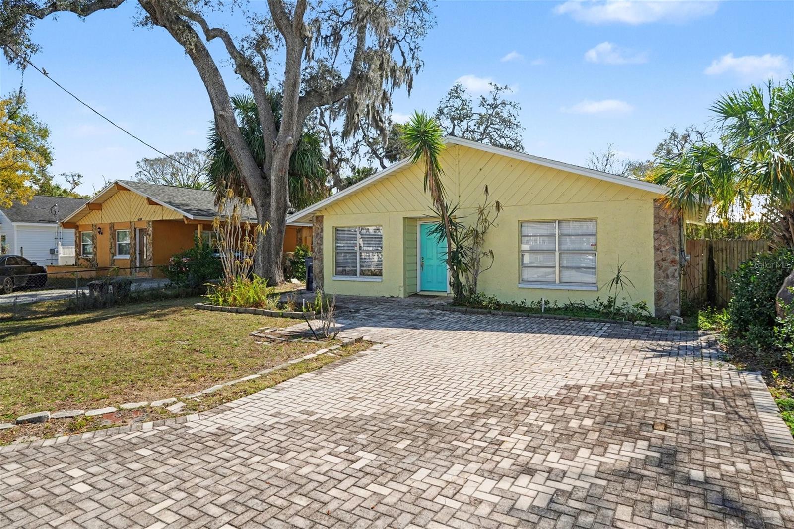 Image 4 of 49 For 412 Idlewild Avenue