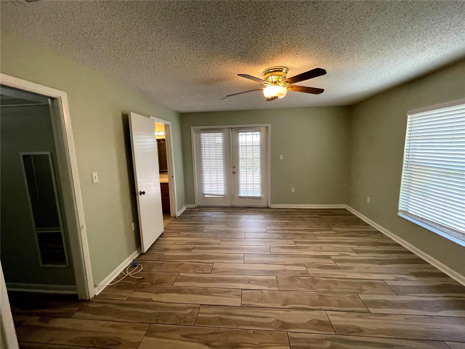 Image 44 of 49 For 412 Idlewild Avenue
