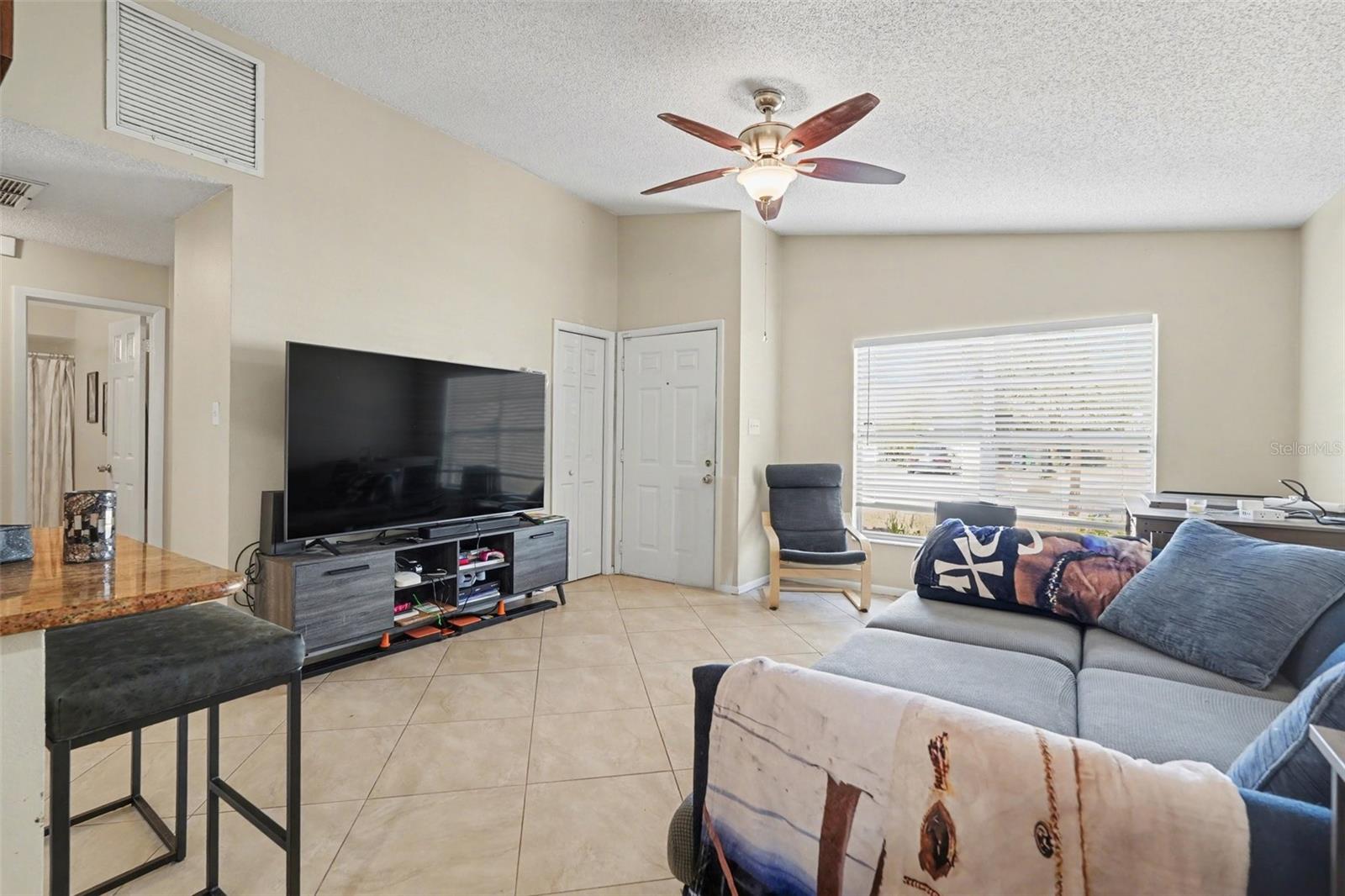 Image 8 of 49 For 412 Idlewild Avenue