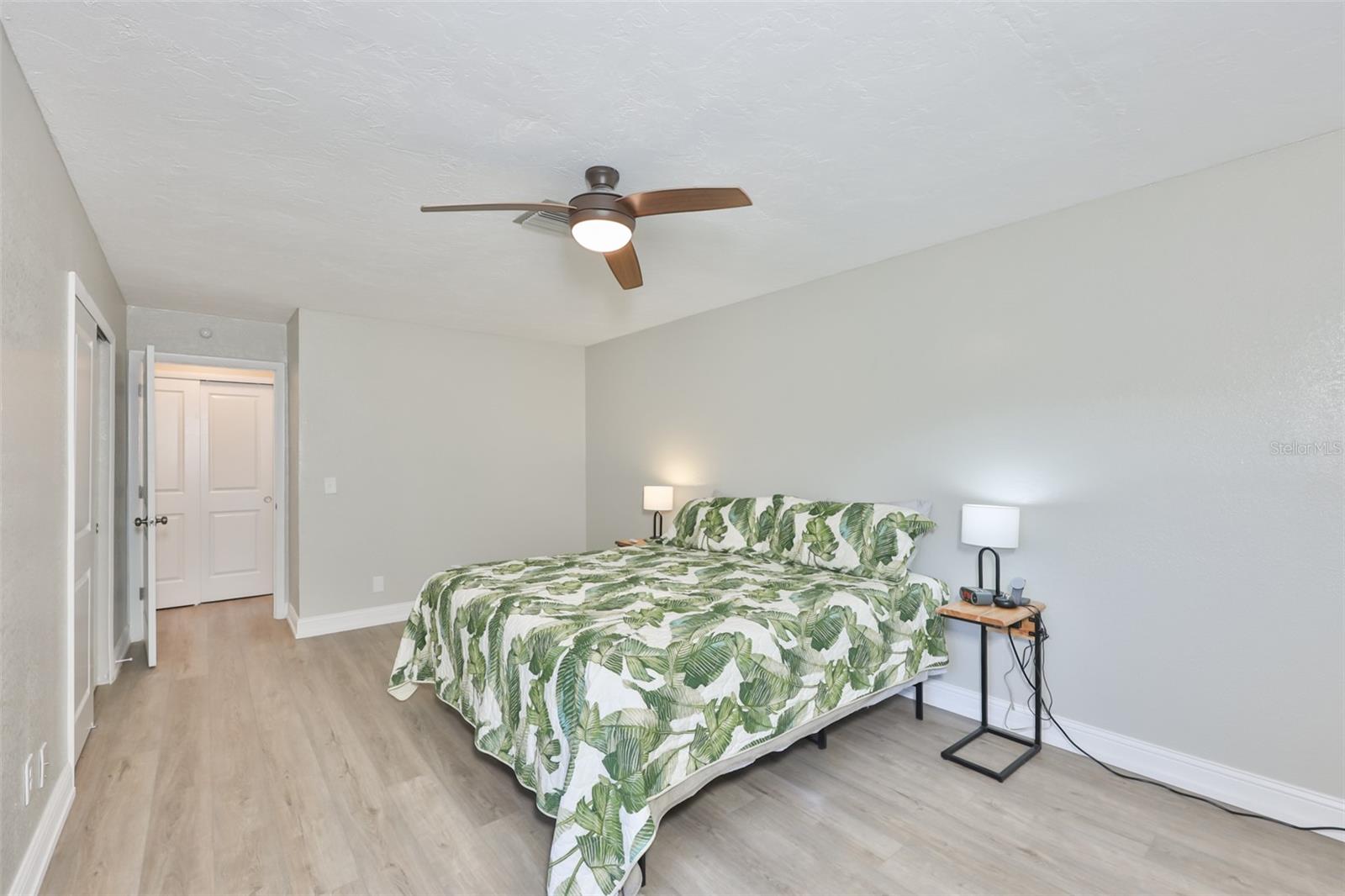 Image 10 of 27 For 574 Boca Ciega Point Boulevard N 2205