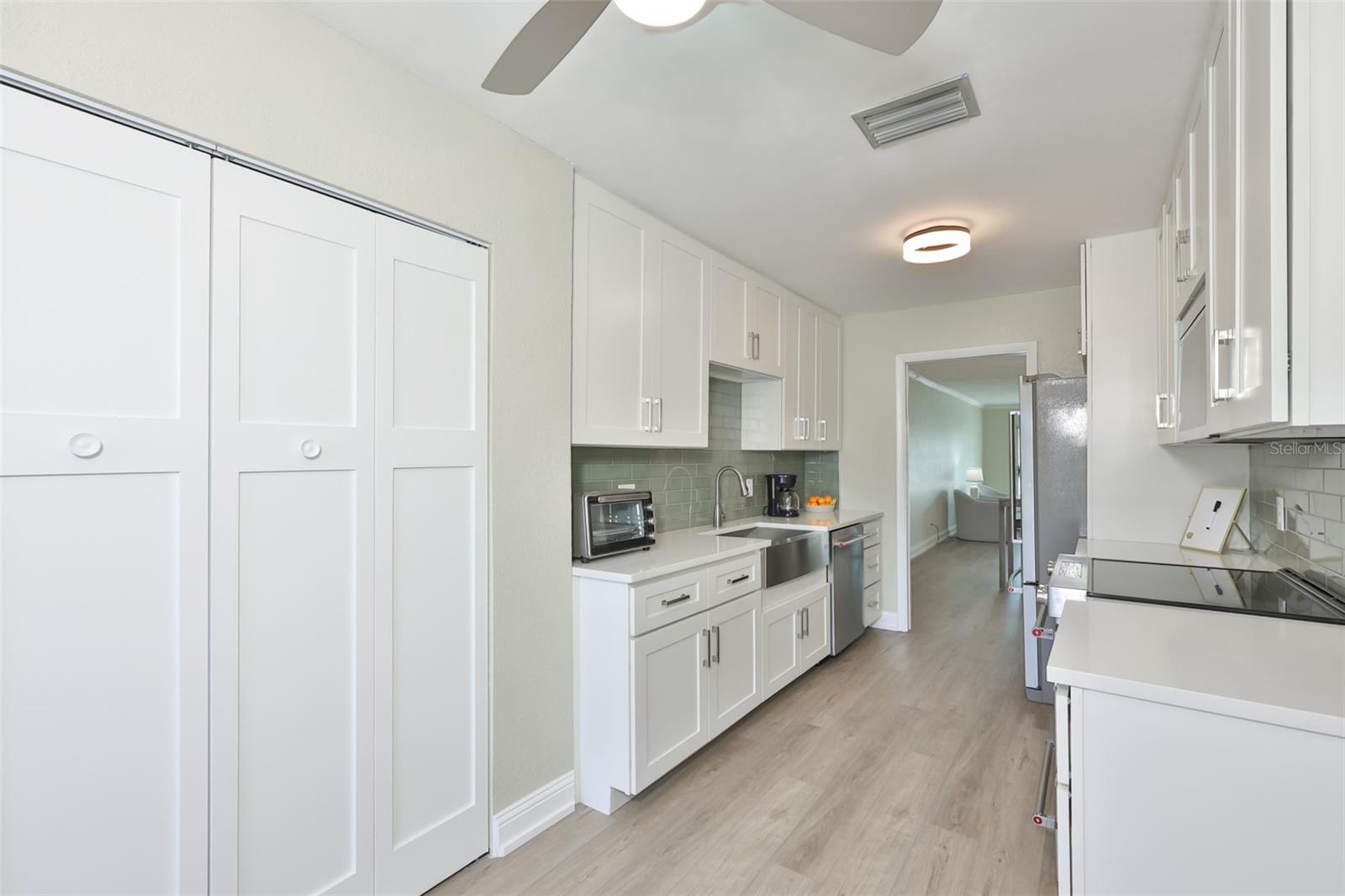 Image 5 of 27 For 574 Boca Ciega Point Boulevard N 2205