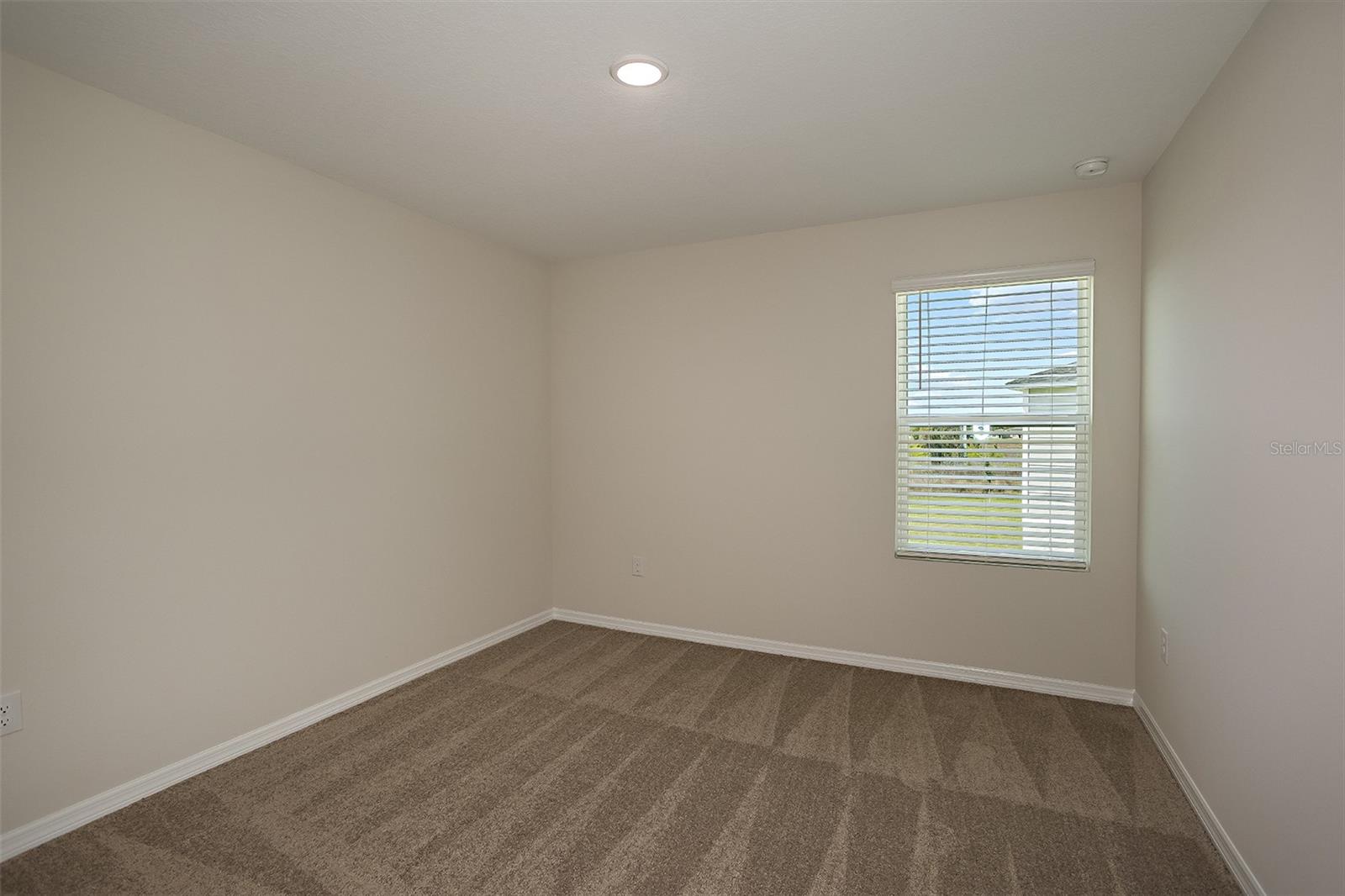 Image 16 of 28 For 4418 Riverbend Boulevard