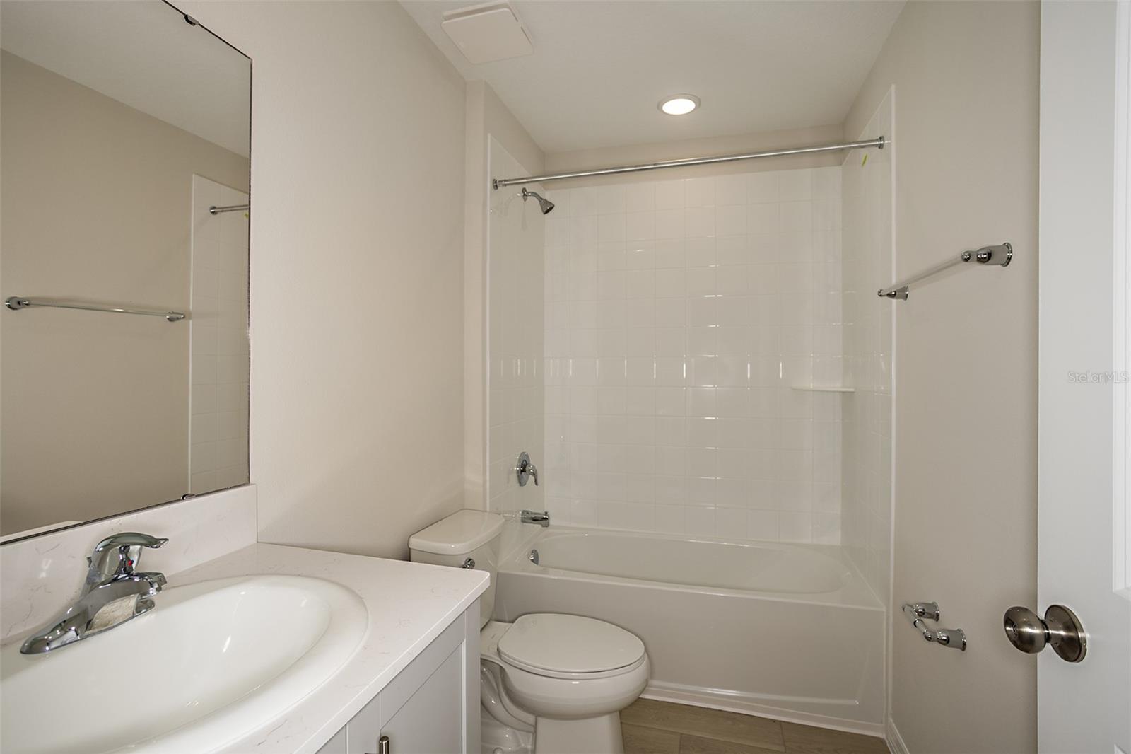 Image 20 of 28 For 4418 Riverbend Boulevard