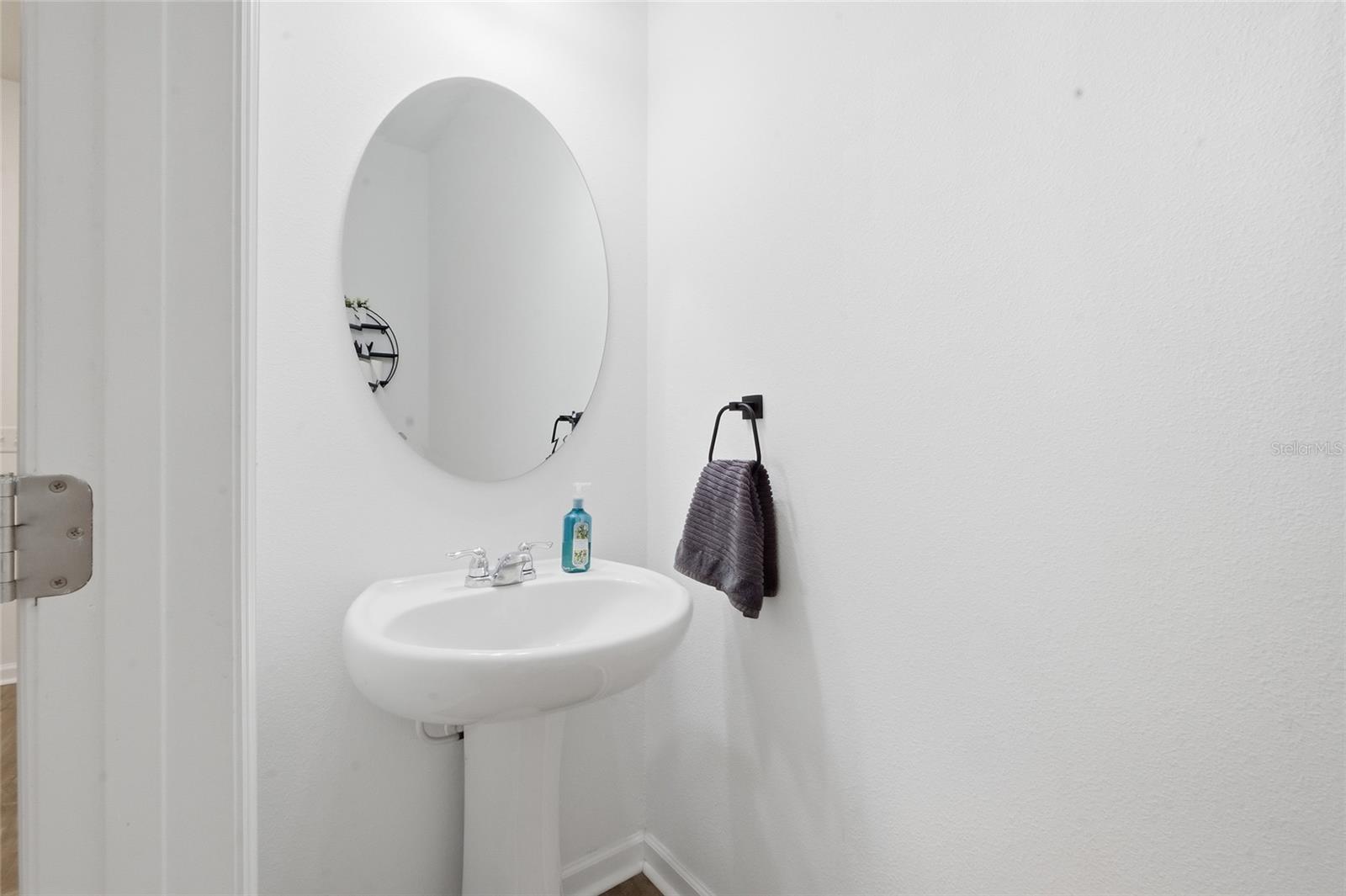 Image 12 of 29 For 831 Sunlit Coral Street