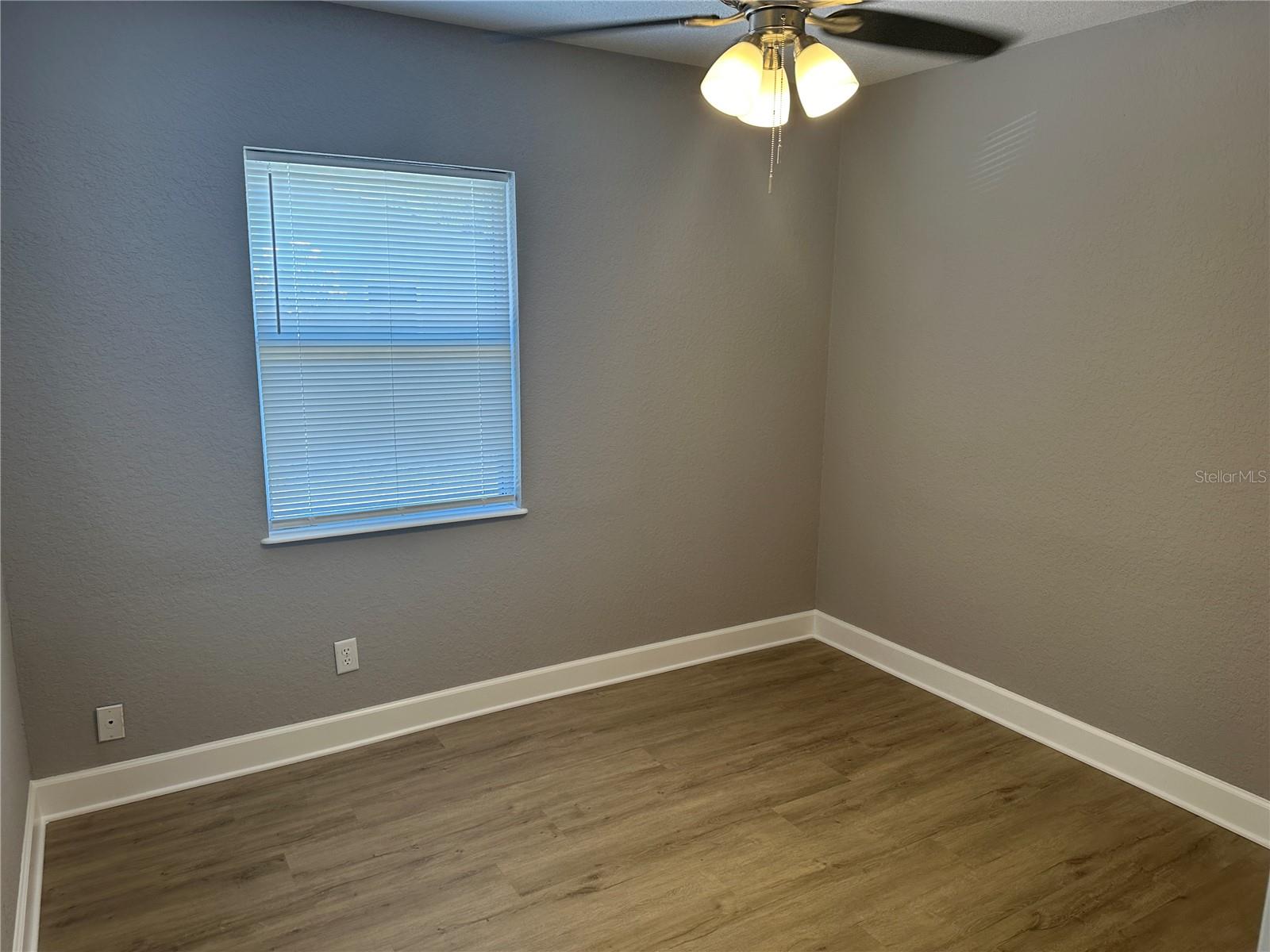 Image 10 of 14 For 2901 20th Street N