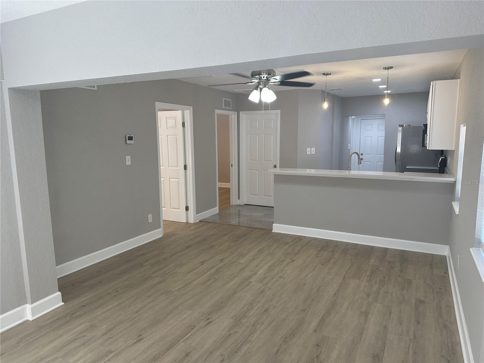 Image 3 of 14 For 2901 20th Street N
