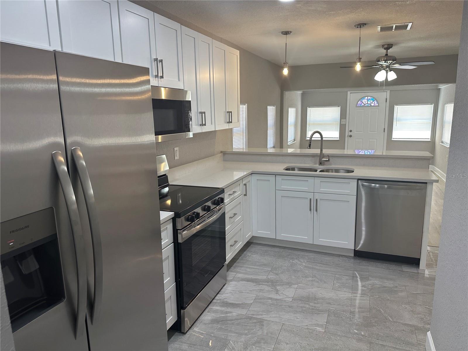 Image 6 of 14 For 2901 20th Street N