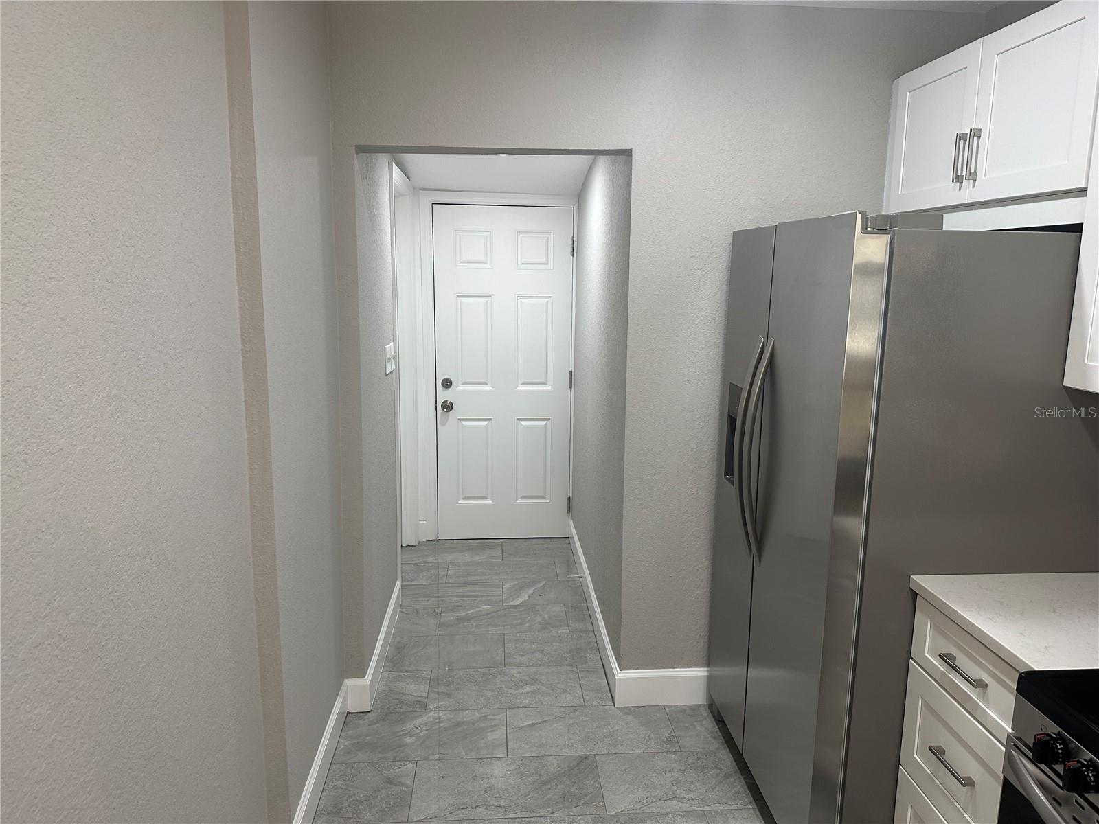 Image 7 of 14 For 2901 20th Street N