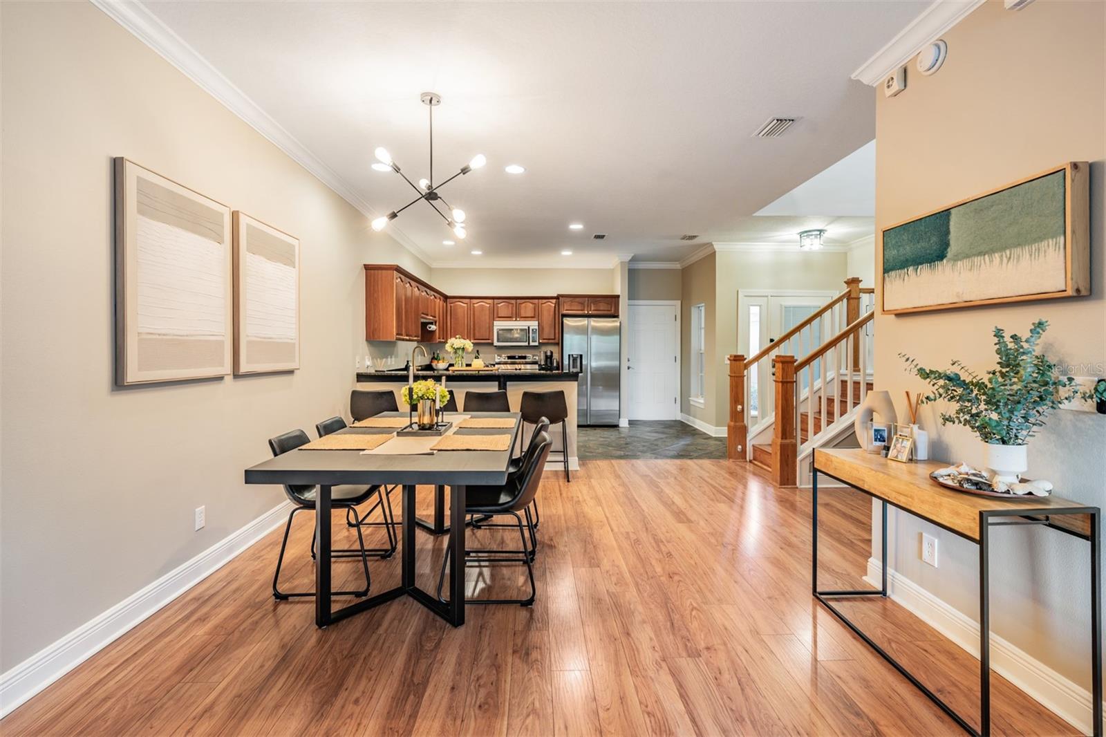 Image 7 of 38 For 415 Barcelona Drive