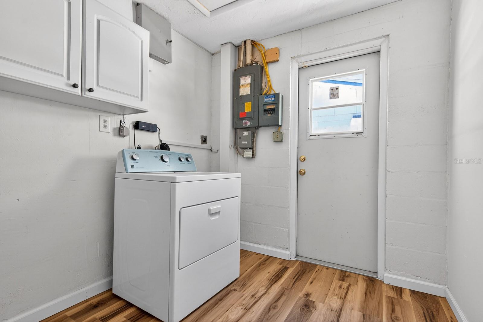 Image 34 of 49 For 4601 Durney Street
