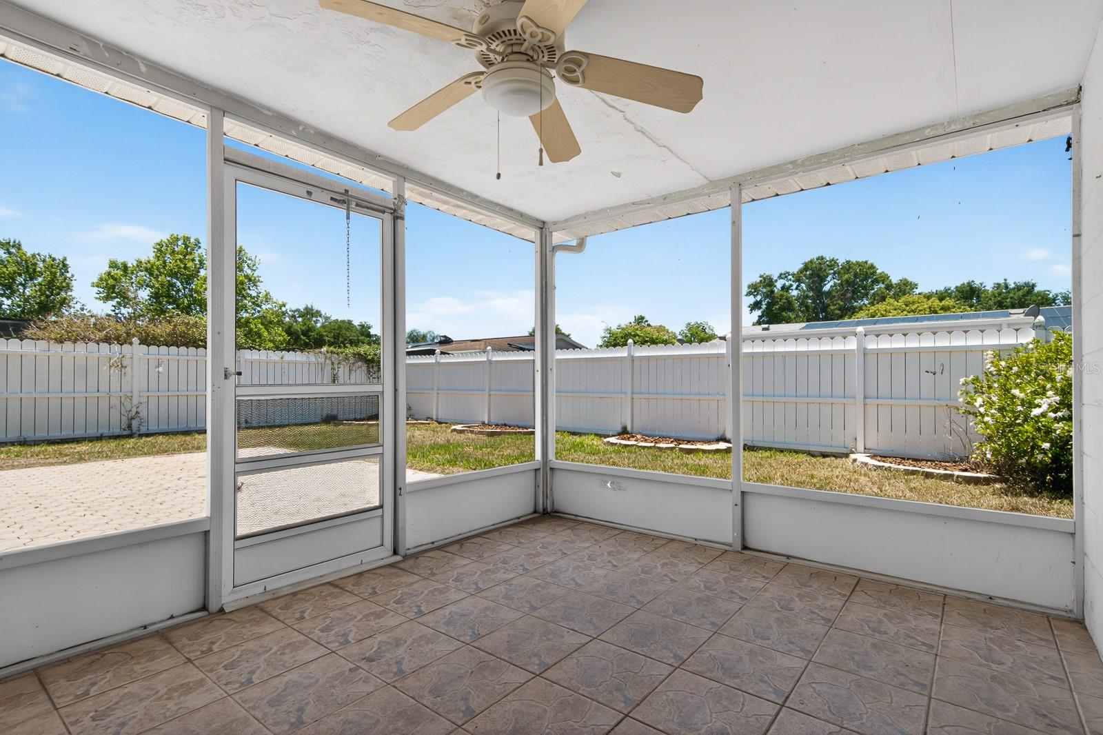 Image 40 of 49 For 4601 Durney Street