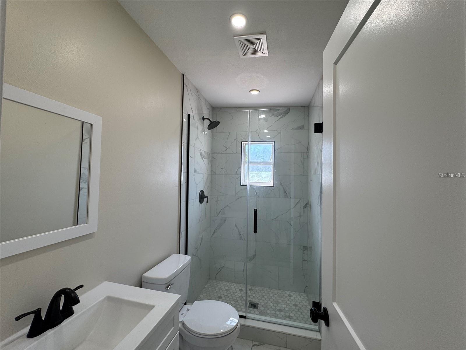 Image 14 of 21 For 7039 Lenox Drive