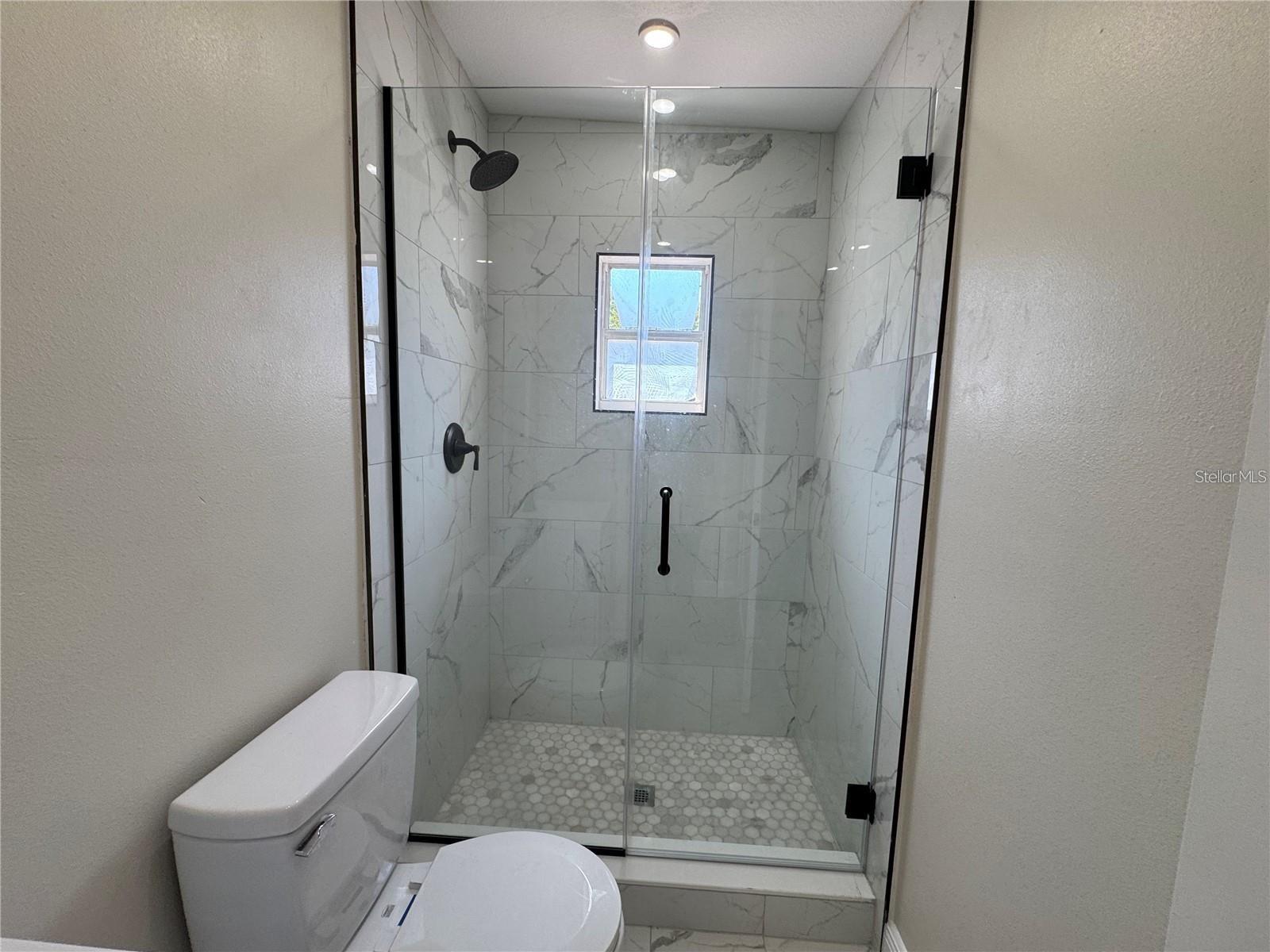 Image 15 of 21 For 7039 Lenox Drive