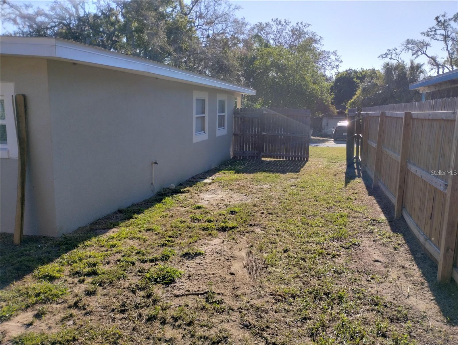 Image 19 of 21 For 7039 Lenox Drive
