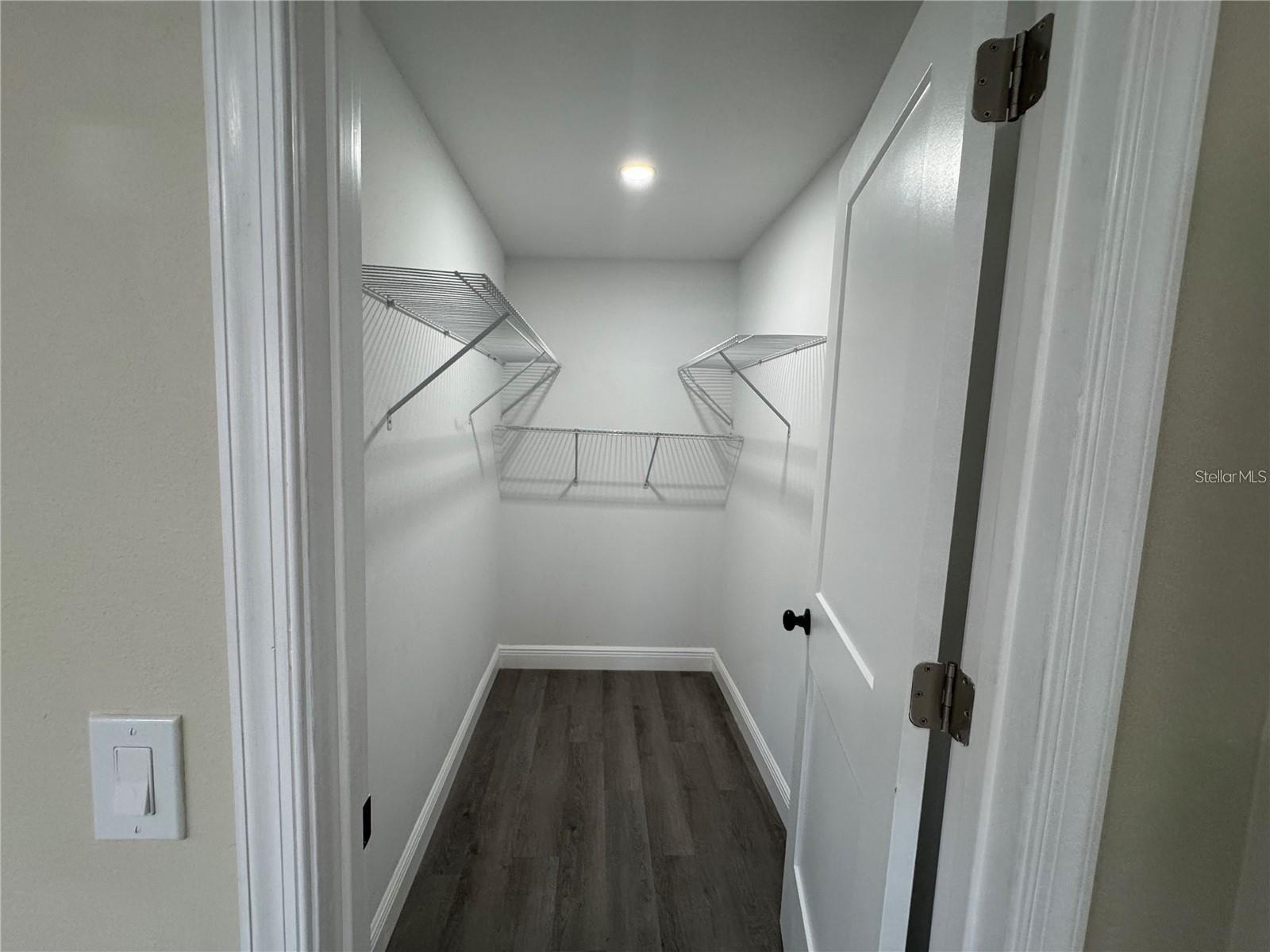 Image 9 of 21 For 7039 Lenox Drive