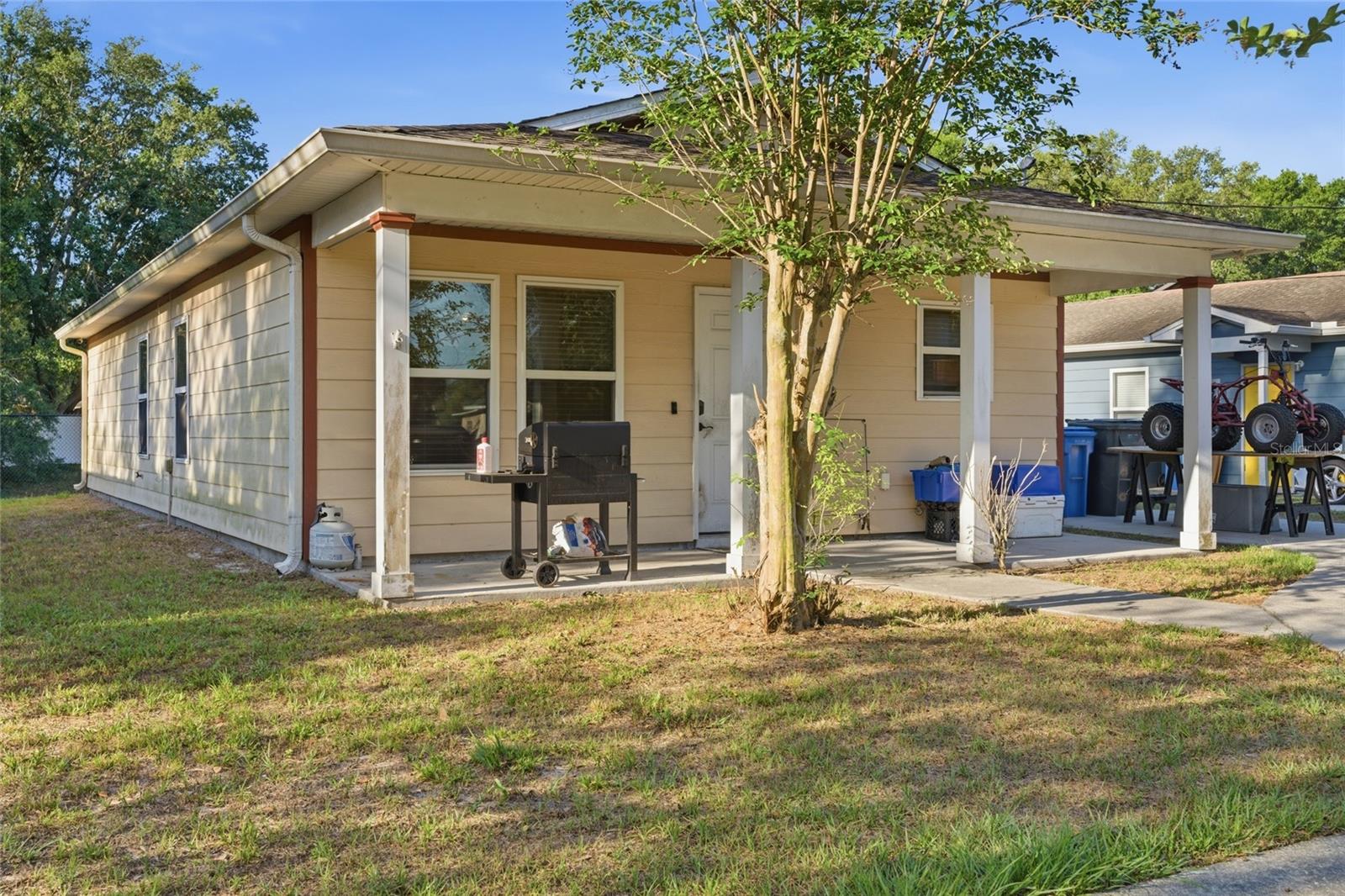 Image 3 of 38 For 8439 Radio Lane