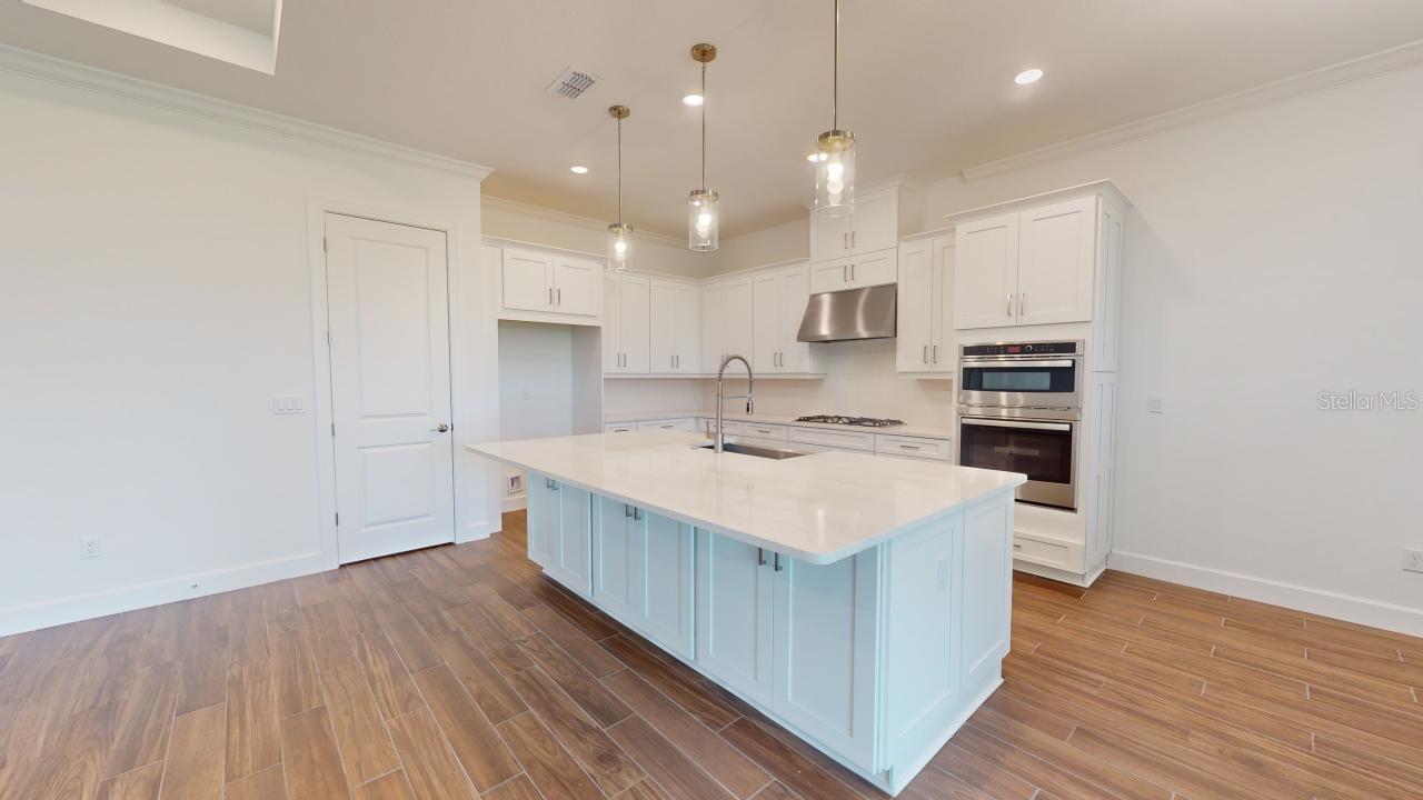 Image 11 of 42 For 30175 Imperati Boulevard
