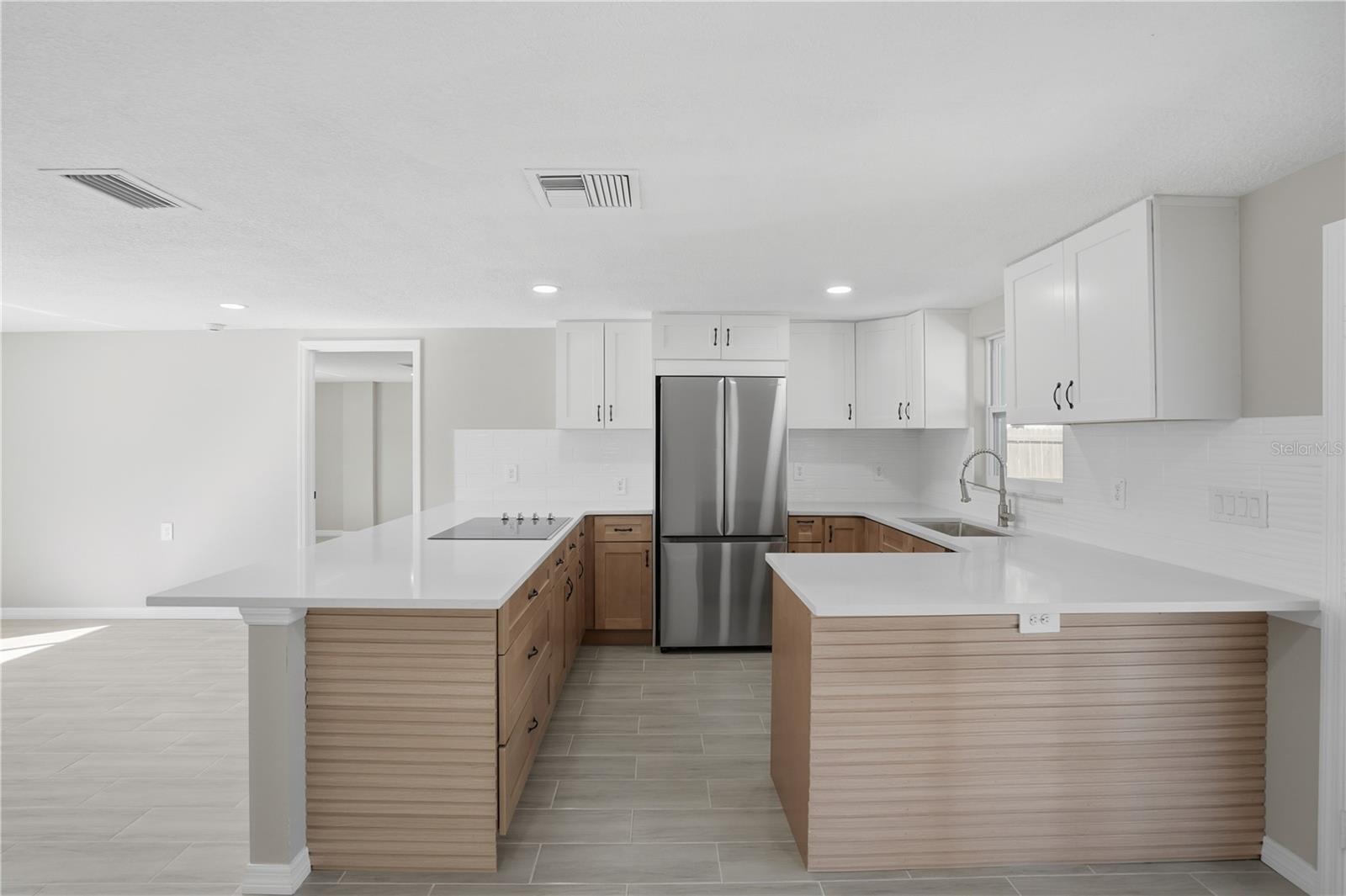 Image 6 of 21 For 5543 Quist Drive