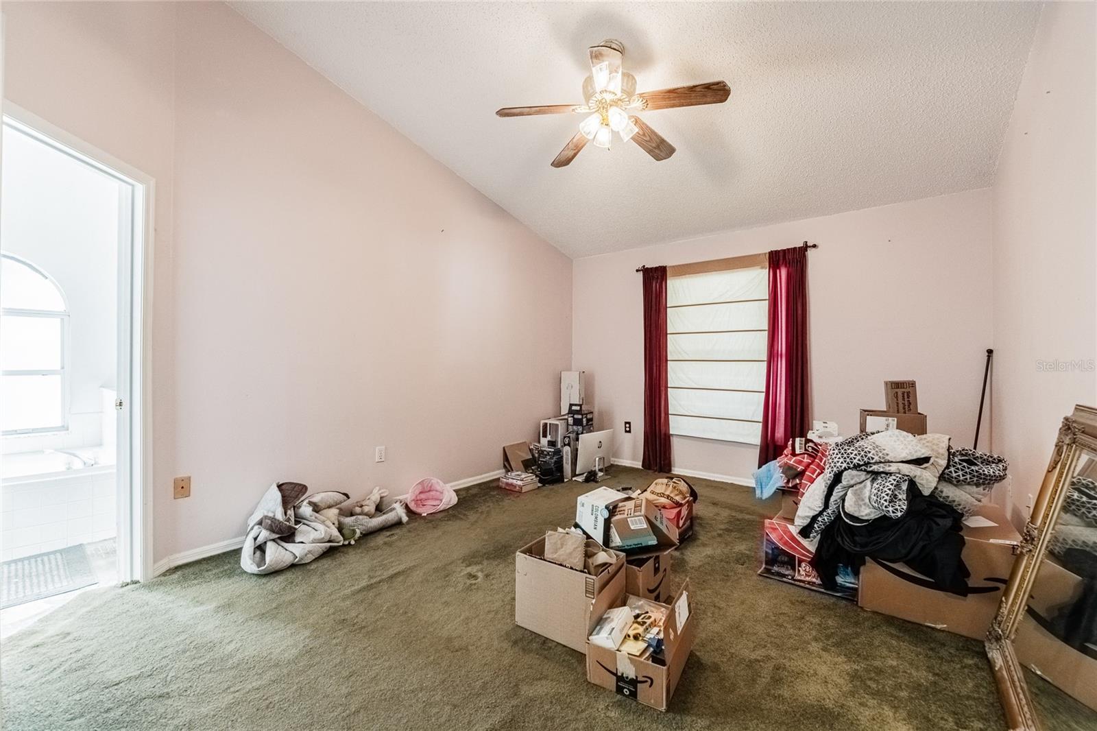 Image 18 of 37 For 201 Timberpark Drive