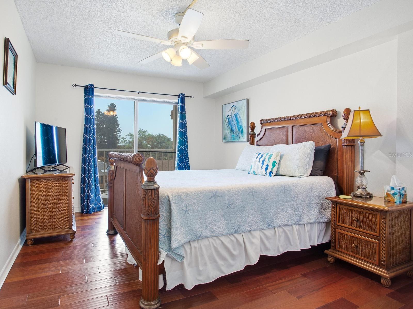 Image 39 of 70 For 1005 Gulf Boulevard 10