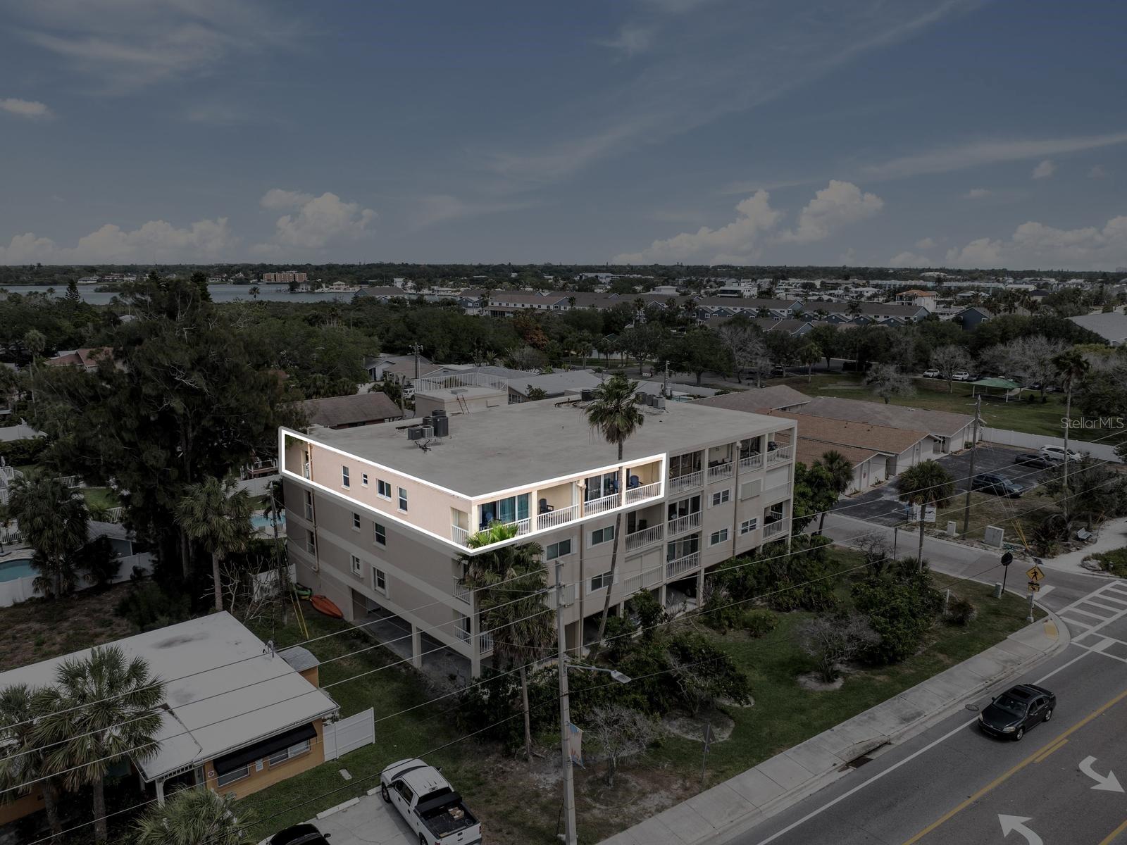 Image 65 of 70 For 1005 Gulf Boulevard 10