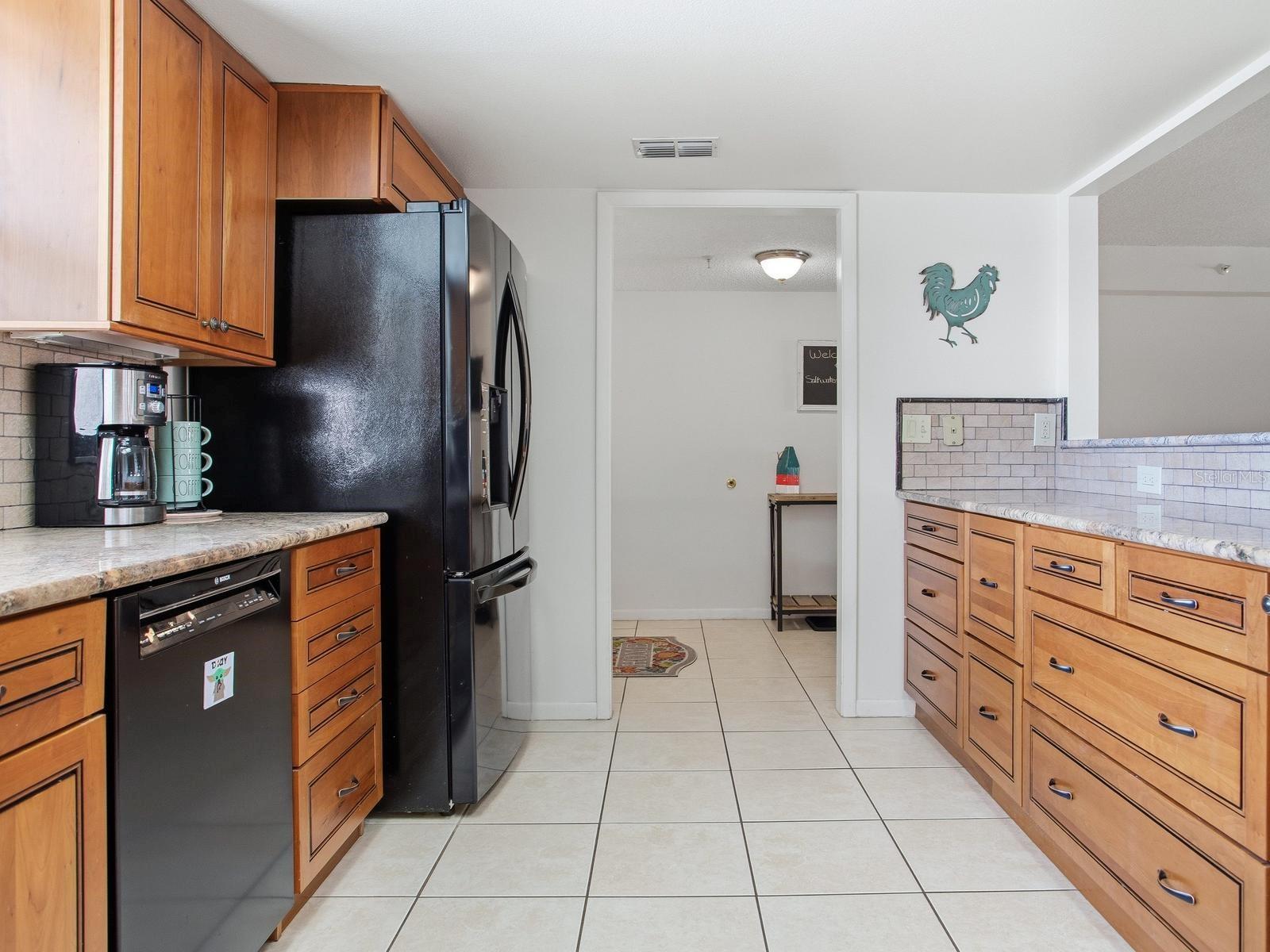 Image 9 of 70 For 1005 Gulf Boulevard 10
