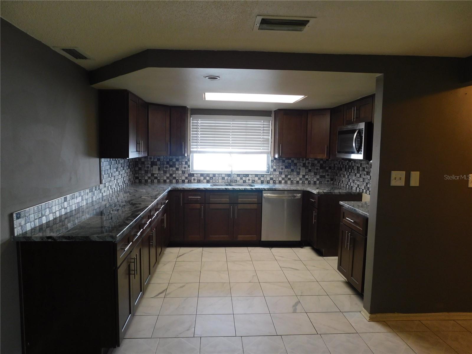 Image 4 of 22 For 3220 Coldwell Drive