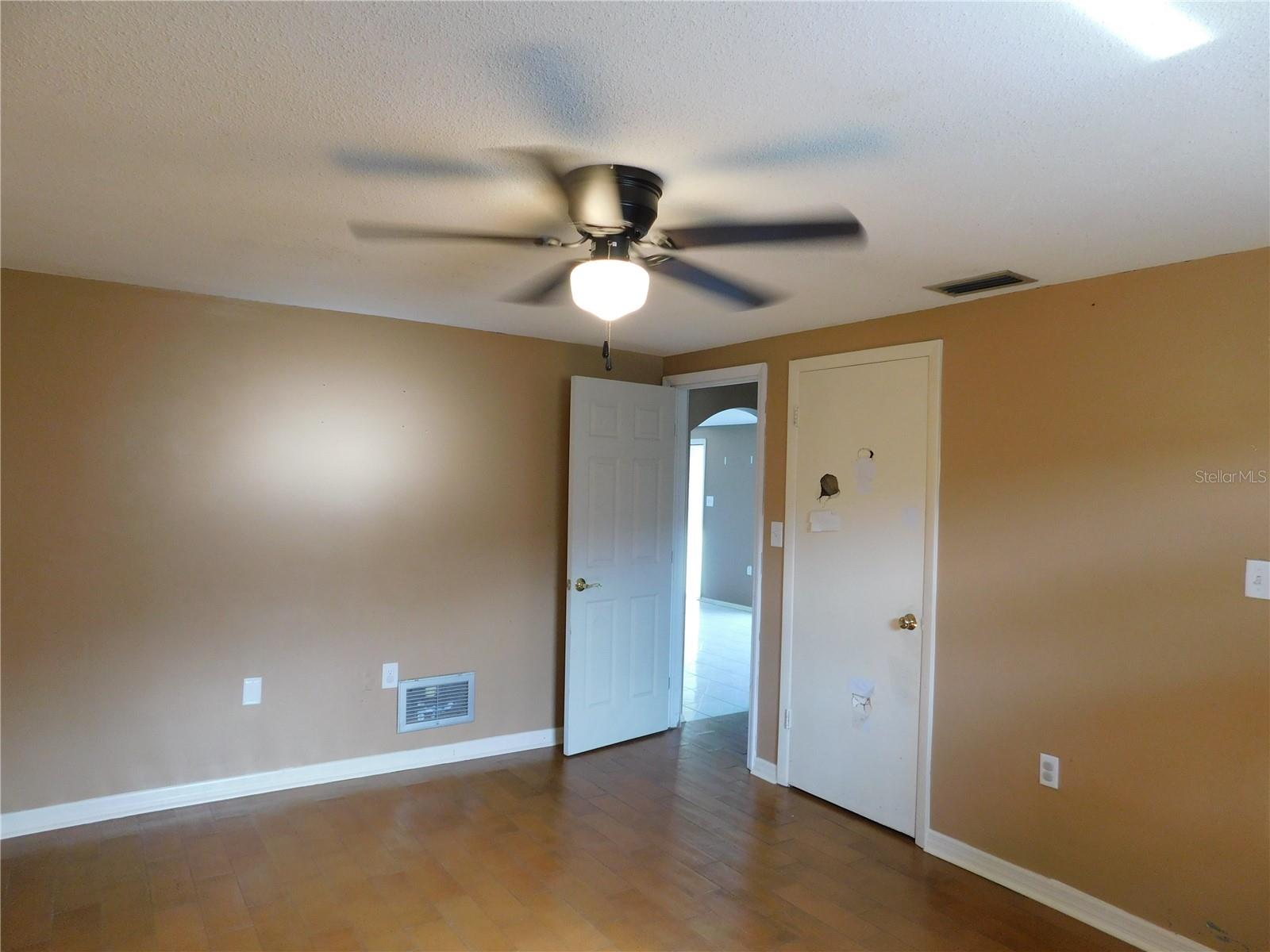 Image 8 of 22 For 3220 Coldwell Drive